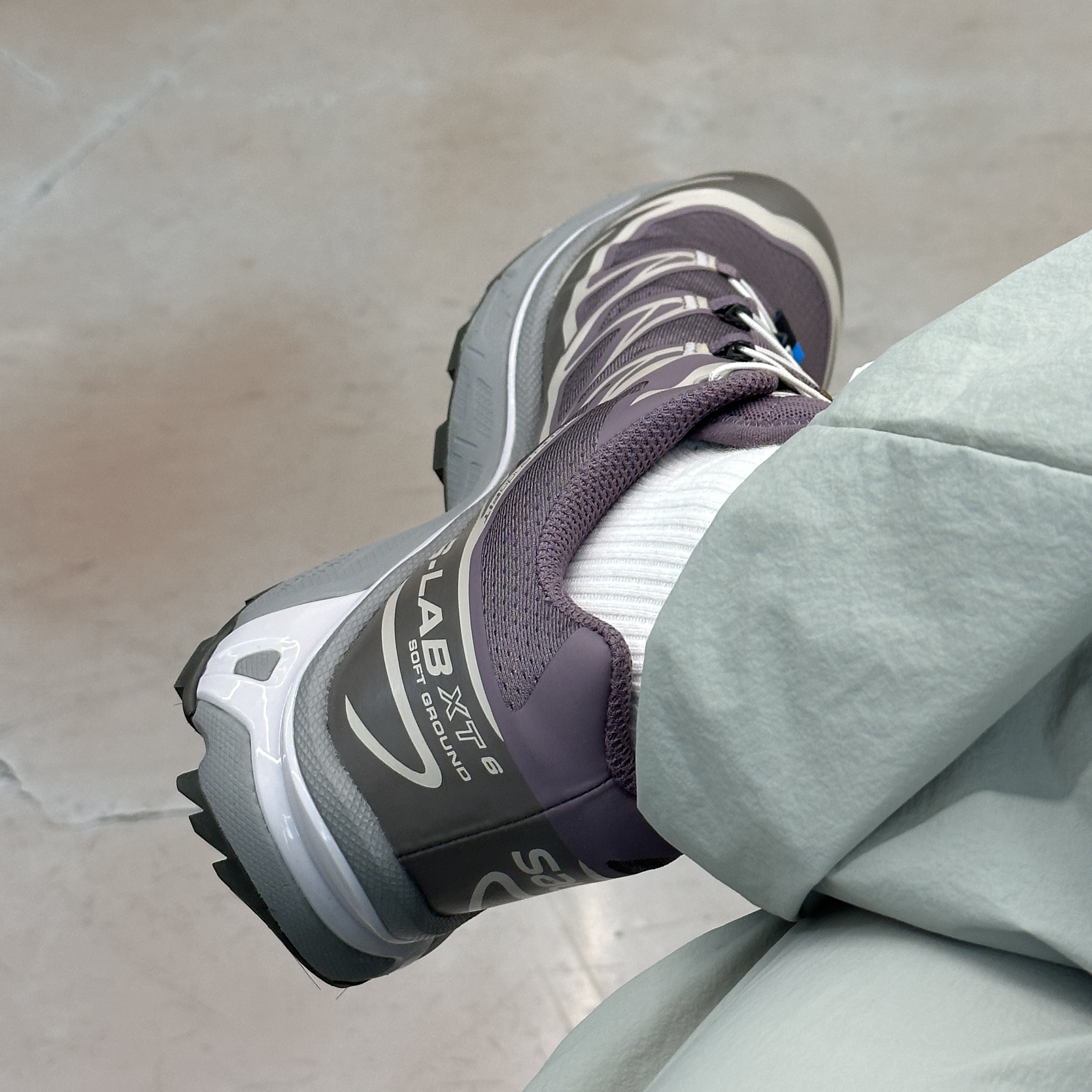 Salomon XT-6 Moonscape Plum Kitten 착용 스타일