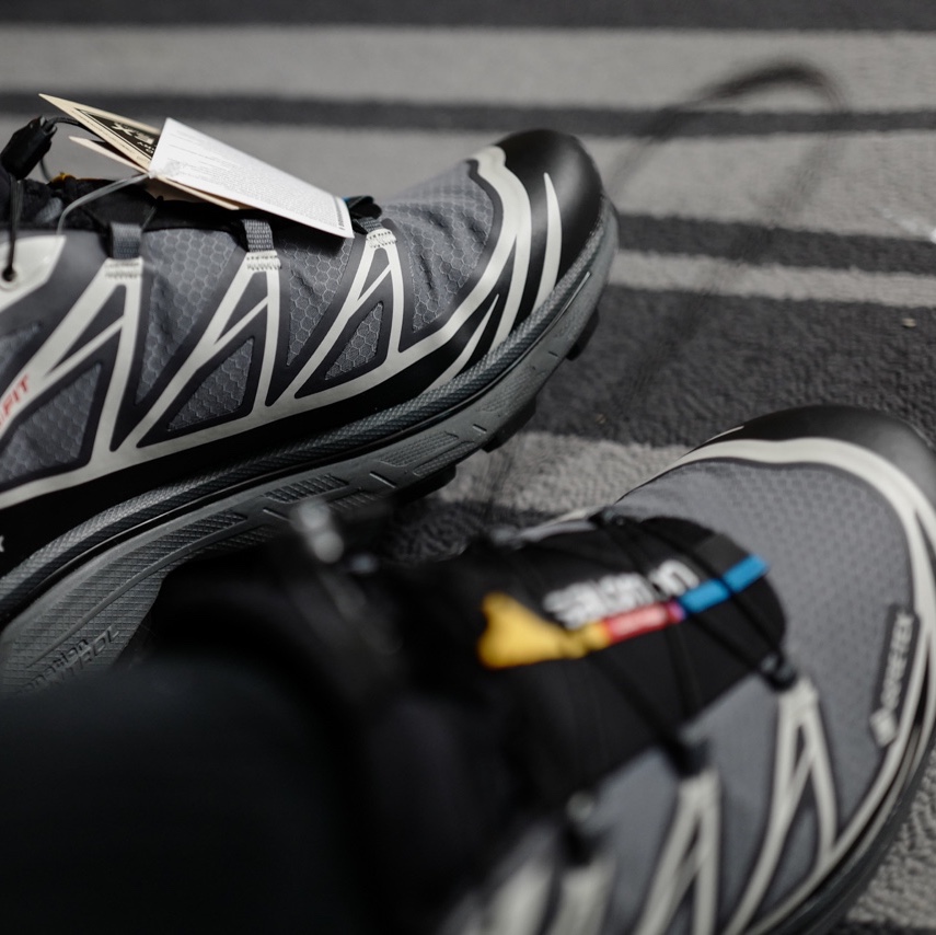 Salomon XT-6 Gore-Tex Black Ebony 착용 스타일 - 2