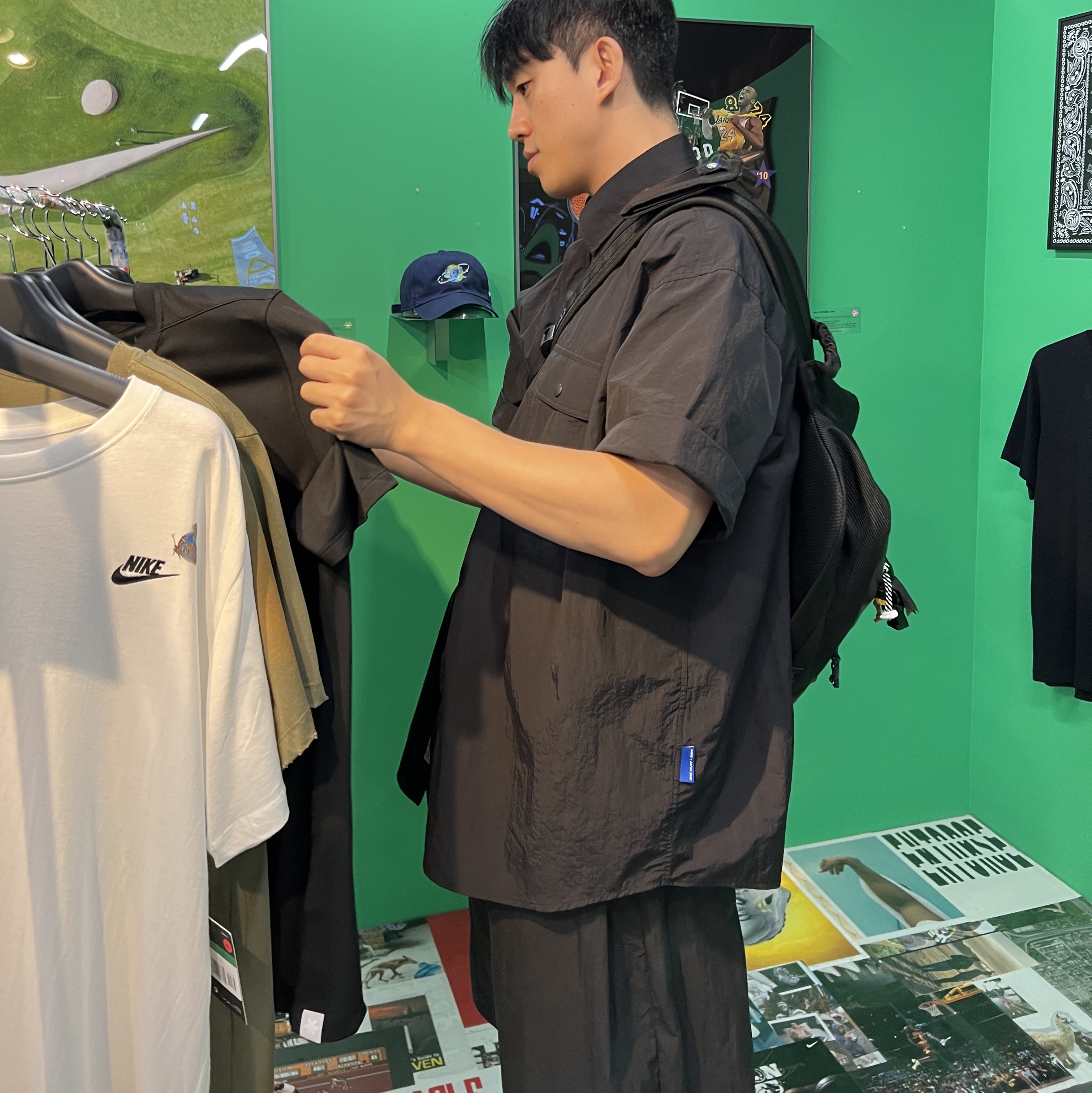 Maison Mihara Yasuhiro Blakey OG Sole Canvas Low-top Sneakers Black White, Ader Error x Eastpak Up-Down Sling Black 착용 스타일 - 3