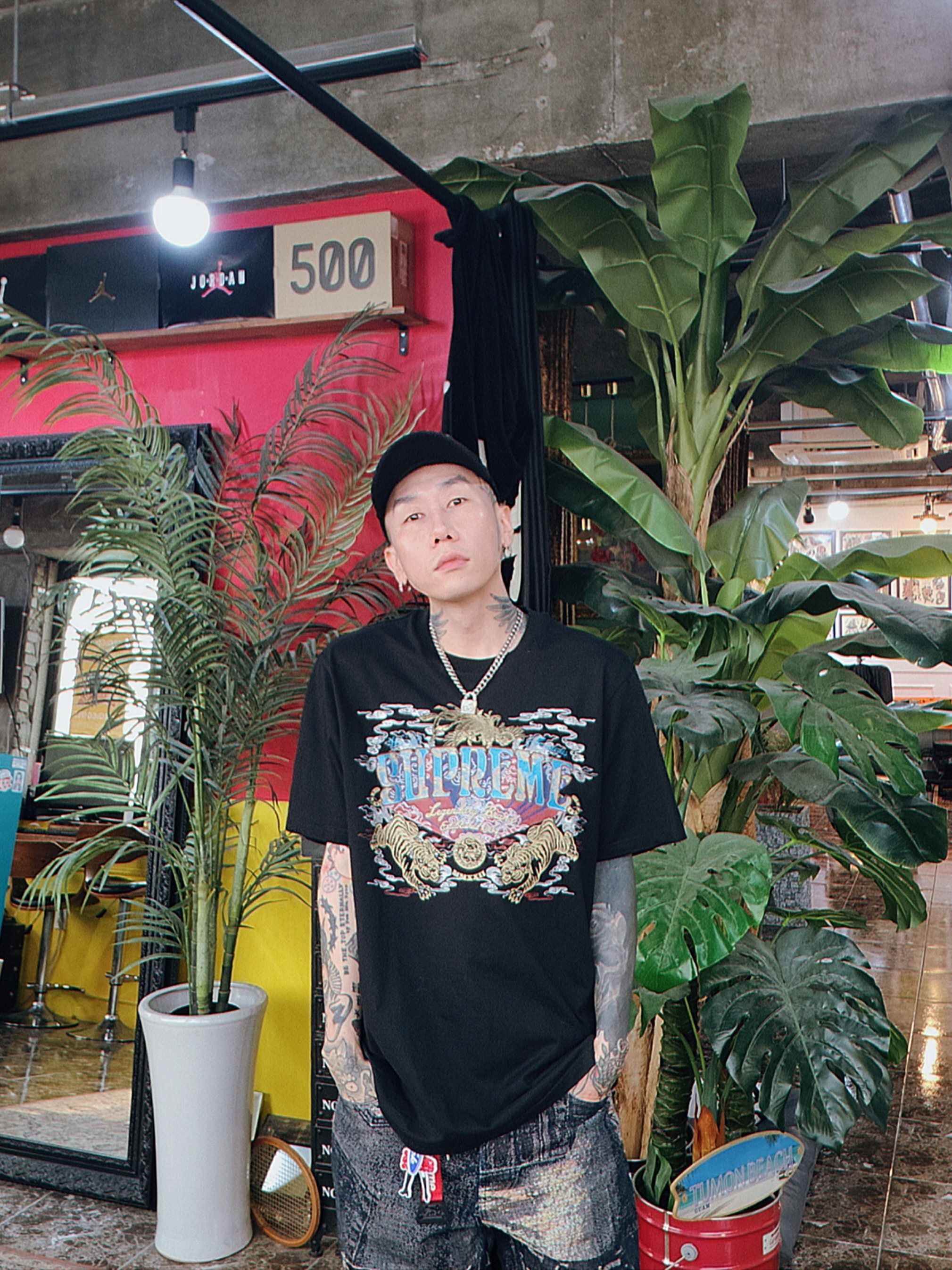 Project G/R Orgasm Donor T-Shirt Dirty Black, Undermycar Puke Rough Oil Coating Wide Cargo Pants Oil Black - 23SS 착용 스타일 - 4