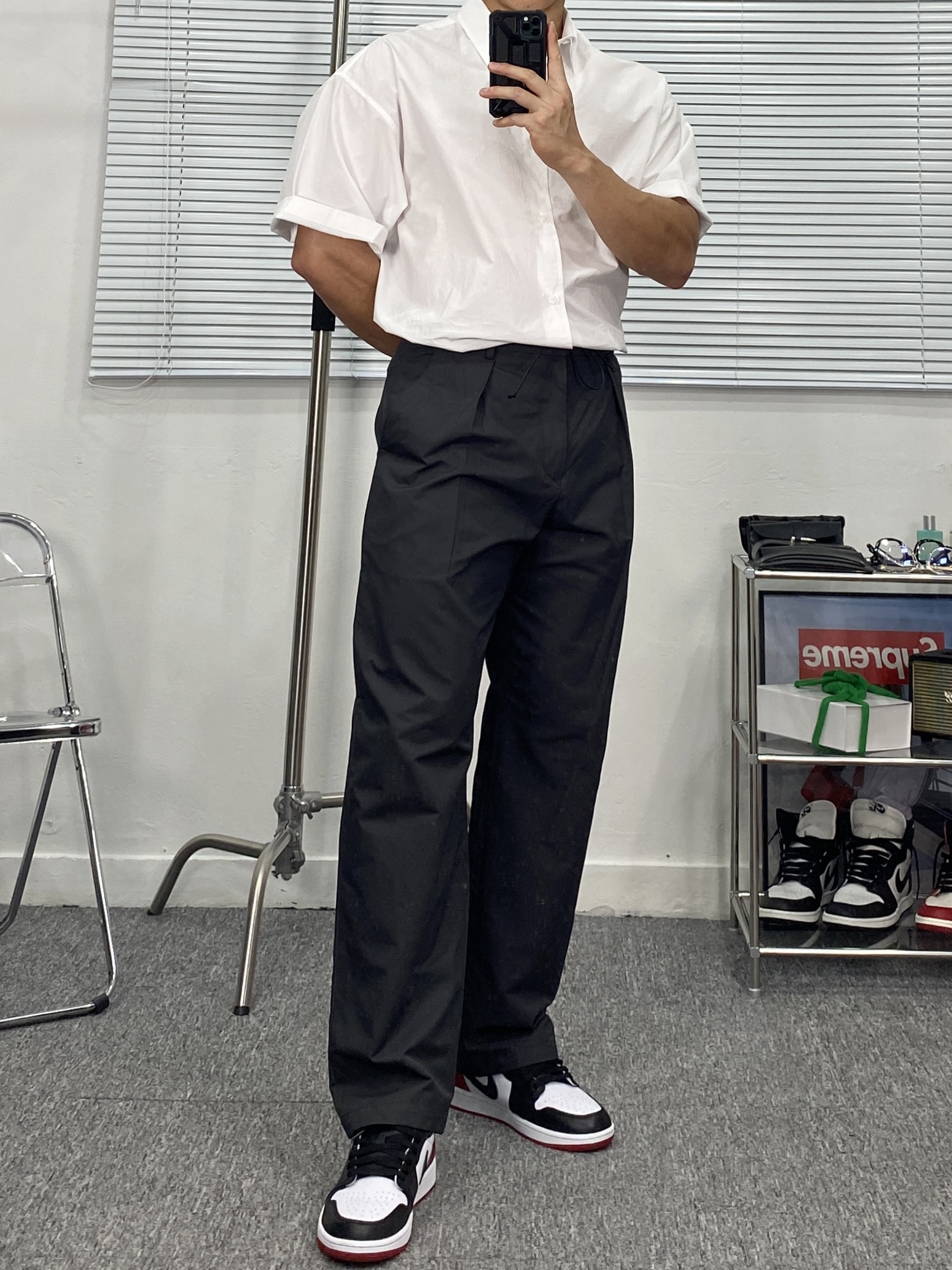Jordan 1 Retro Low OG Black Toe 착용 스타일 - 1