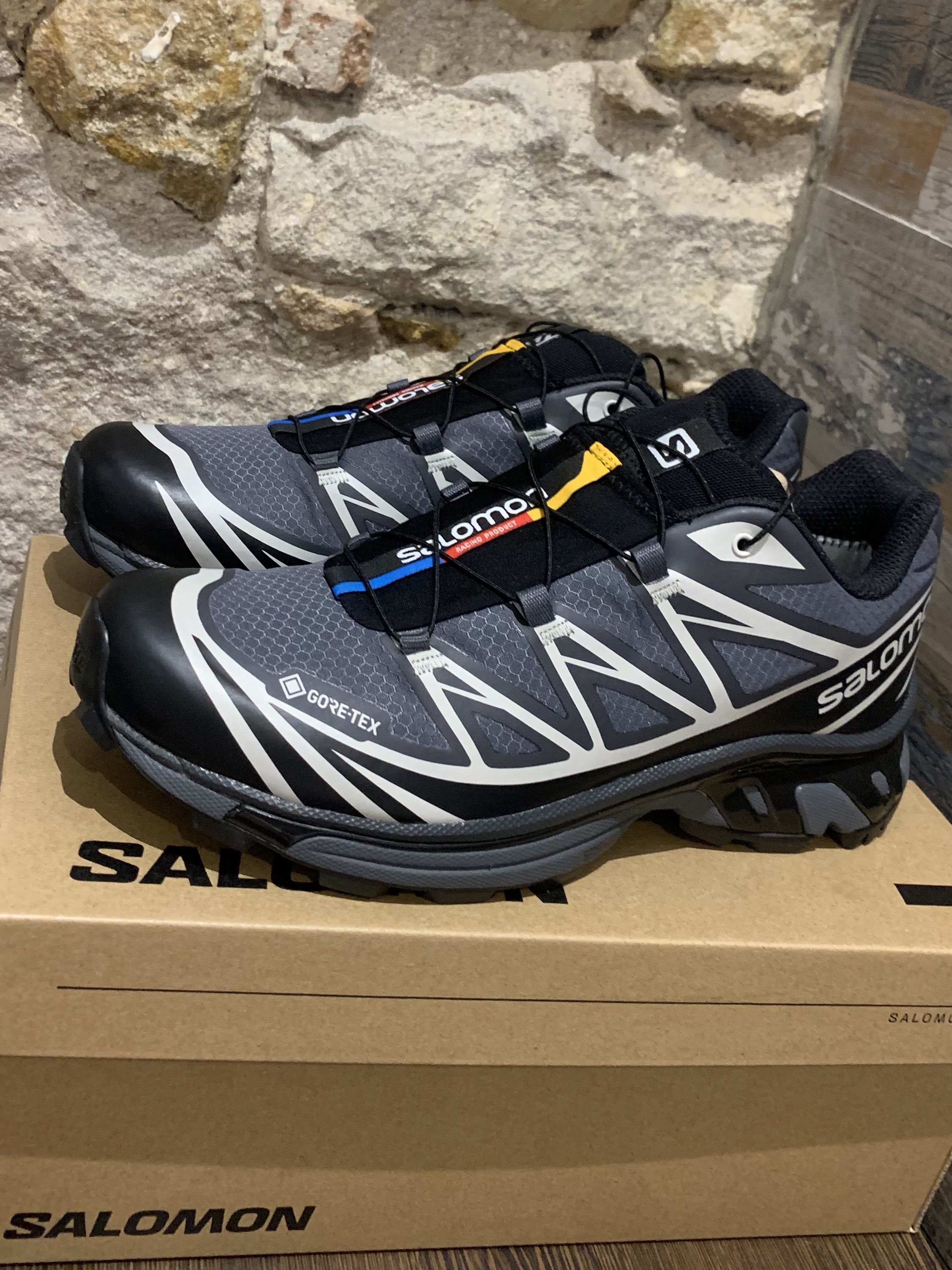 Salomon XT-6 Gore-Tex Black Ebony 착용 스타일 - 1