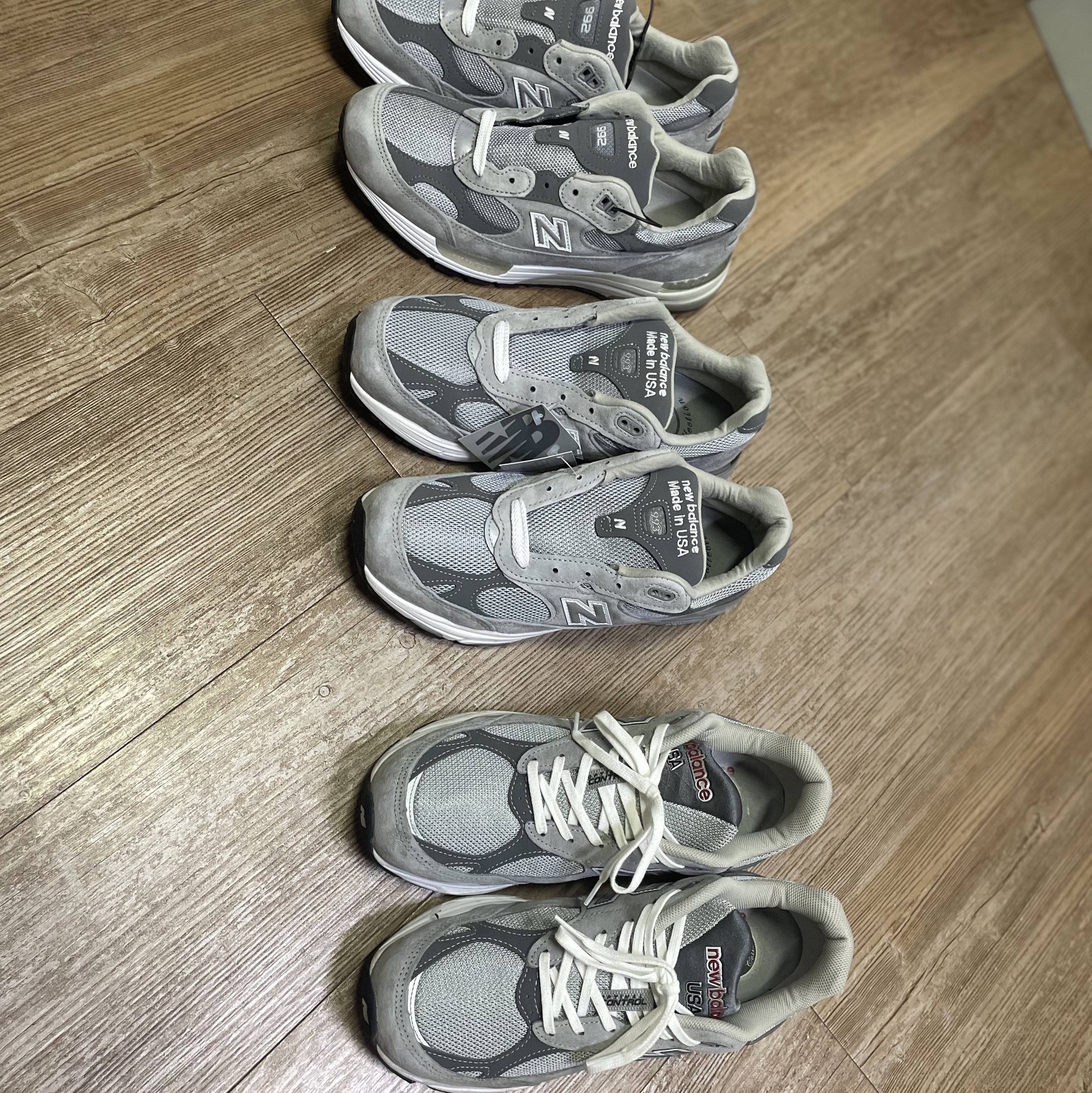 (W) New Balance 993 Made in USA Grey - B Standard, New Balance 992 Made in USA Grey - D Standard 착용 스타일 - 3