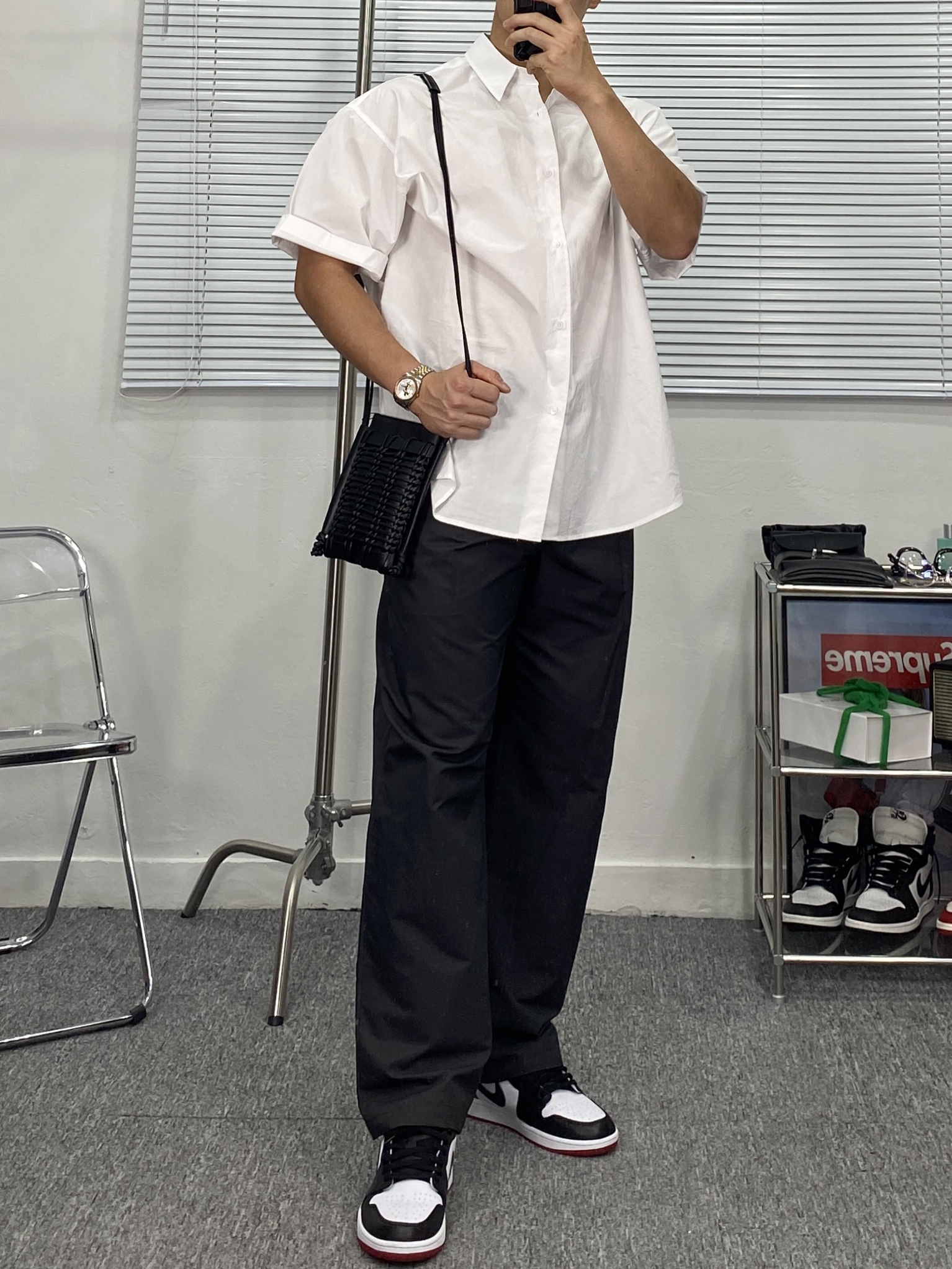 Jordan 1 Retro Low OG Black Toe 착용 스타일 - 4
