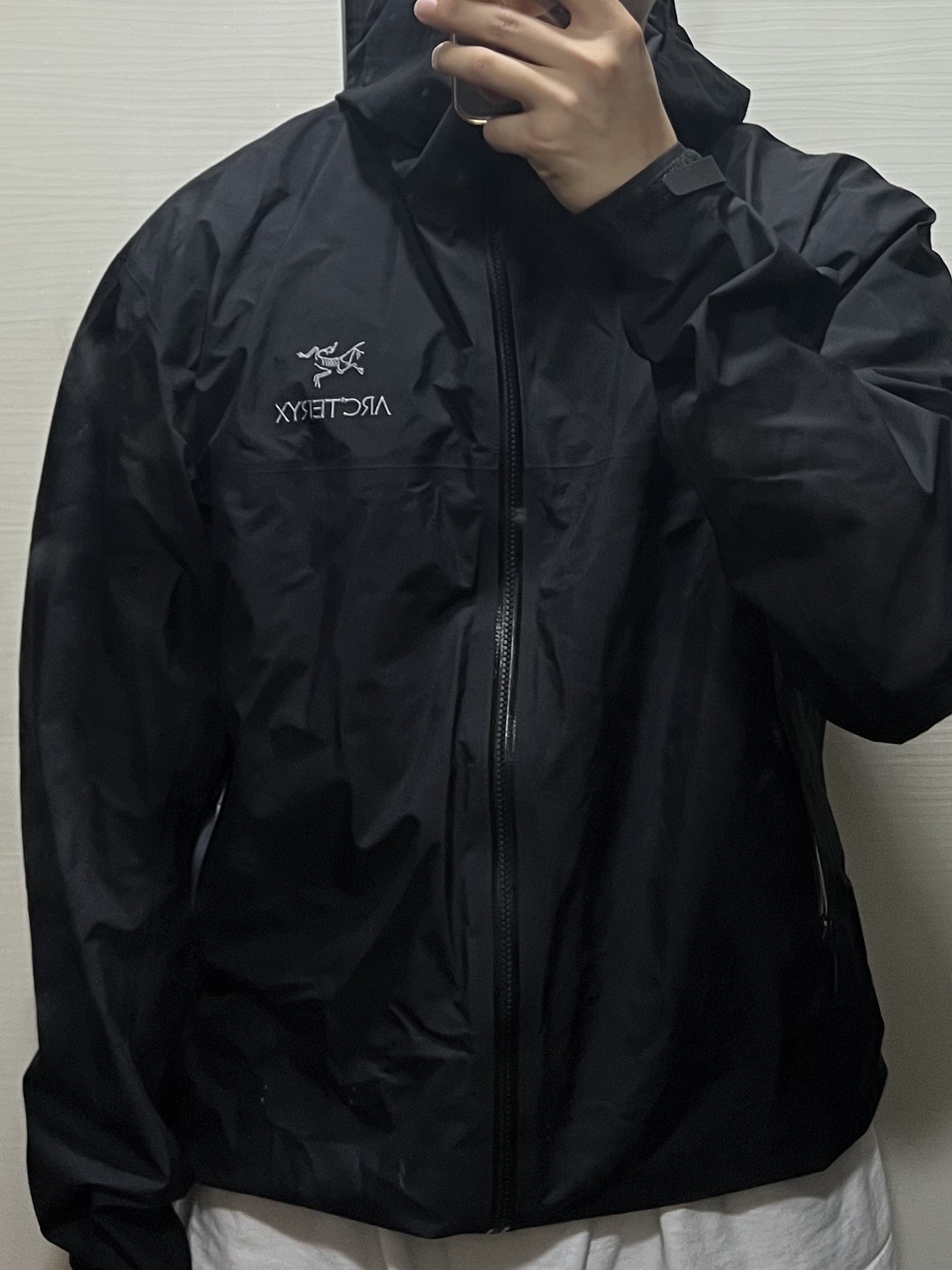 Arc'teryx Beta LT Jacket Black, Arc'teryx Beta Jacket Black 착용 스타일