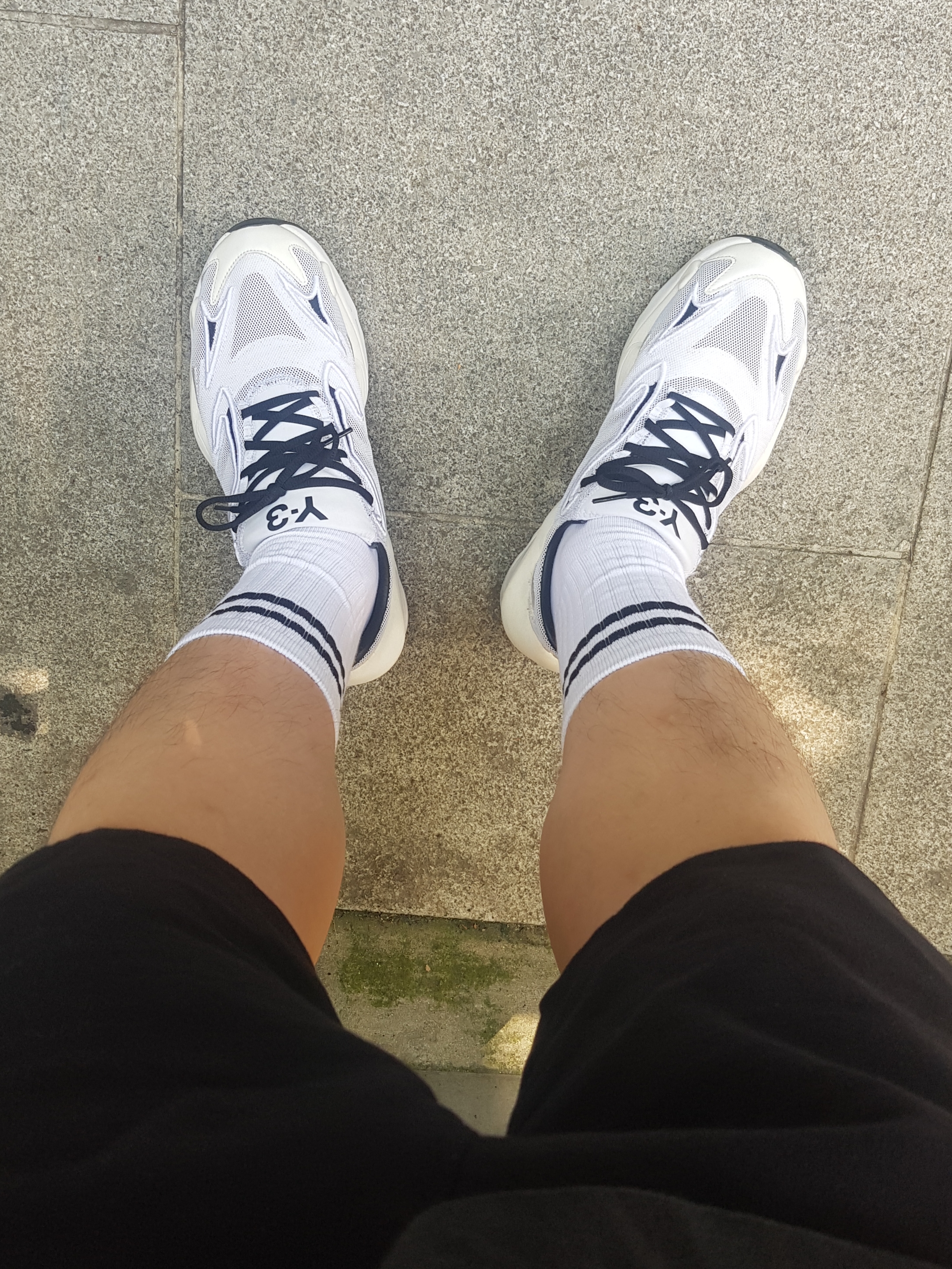 Y-3 Ren White 착용 스타일