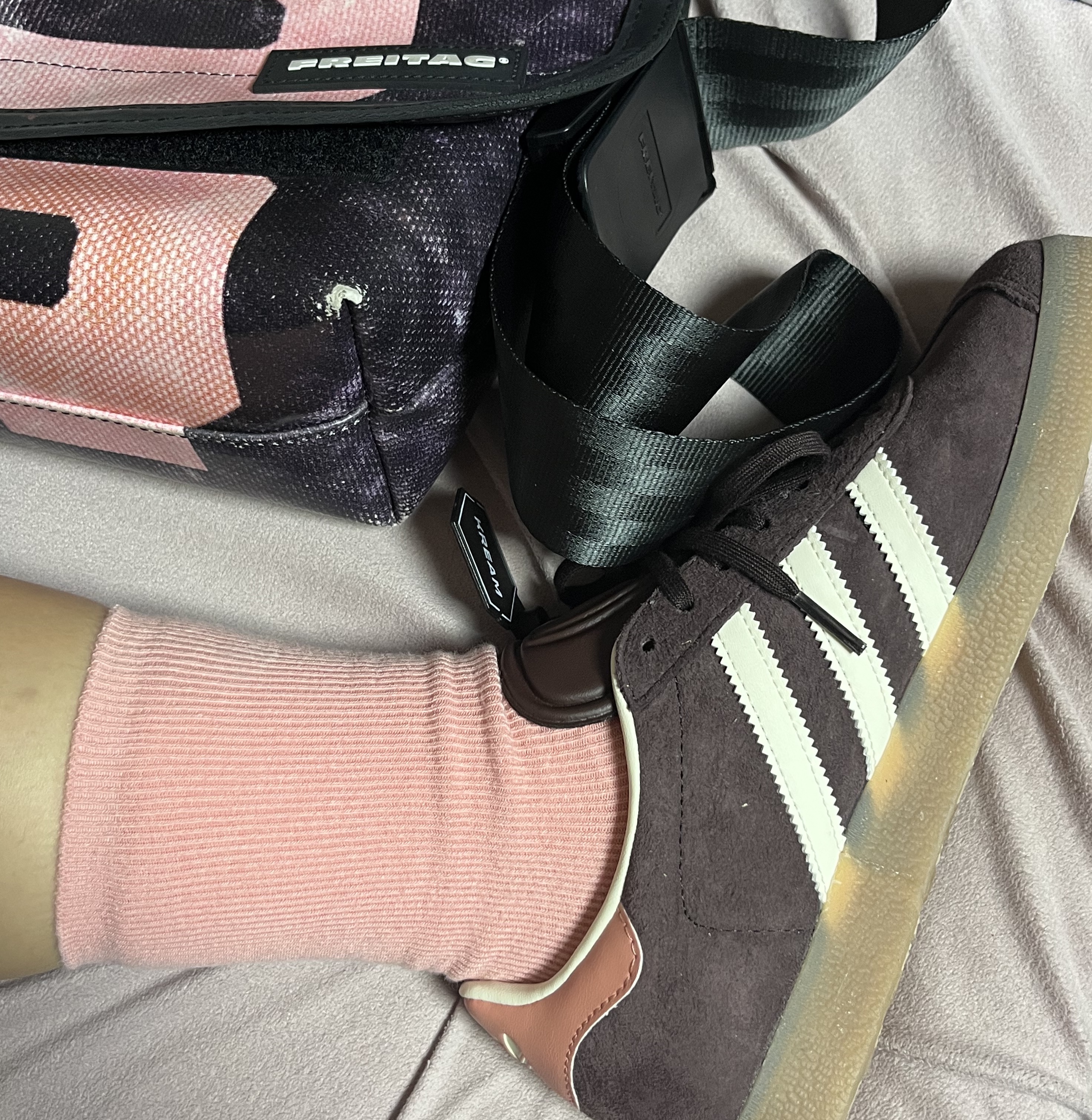 (W) Adidas Gazelle Shadow Brown 착용 스타일