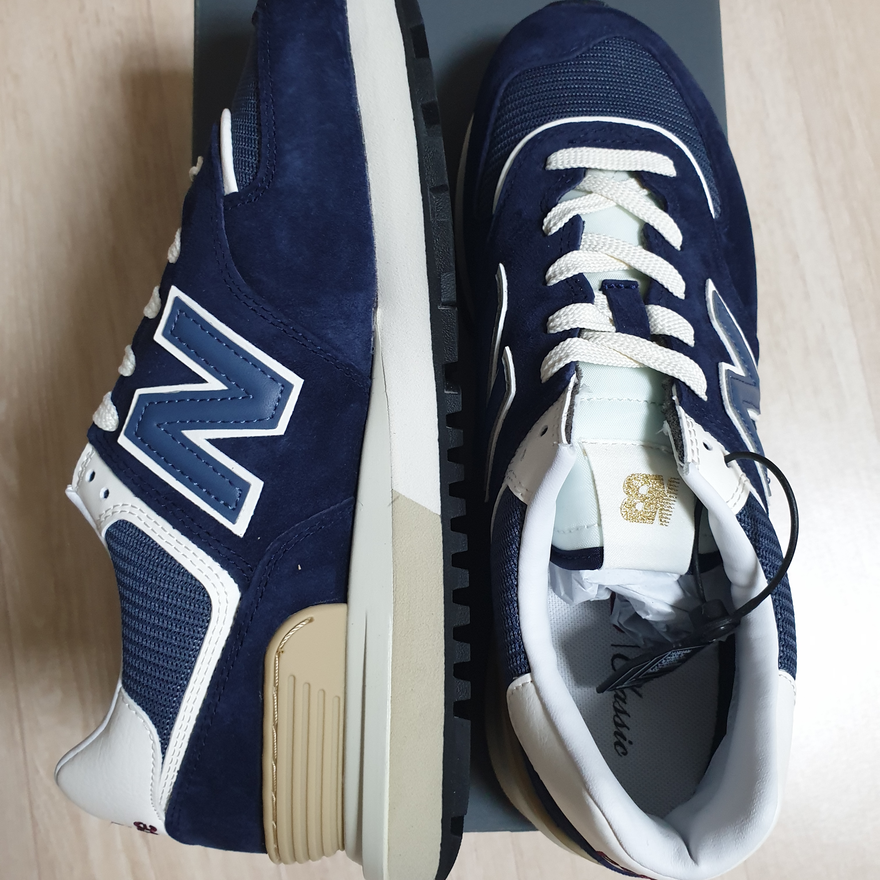 New Balance 574 Legacy Navy 착용 스타일 - 1