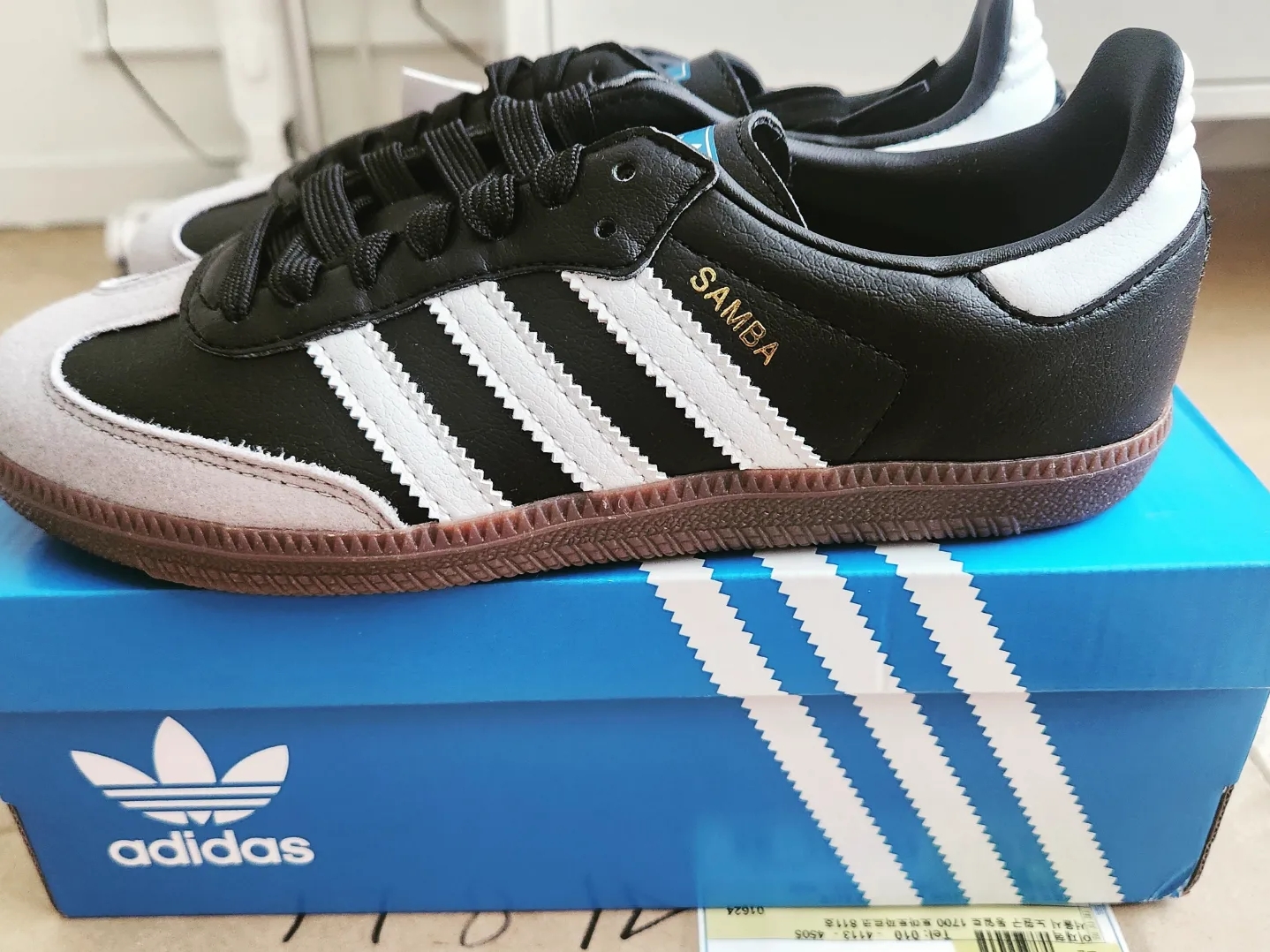 Adidas Samba Vegan Black White 착용 스타일 - 3
