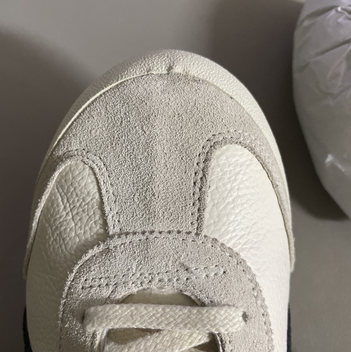 Onitsuka Tiger Mexico 66 Vintage White Black 착용 스타일 - 2
