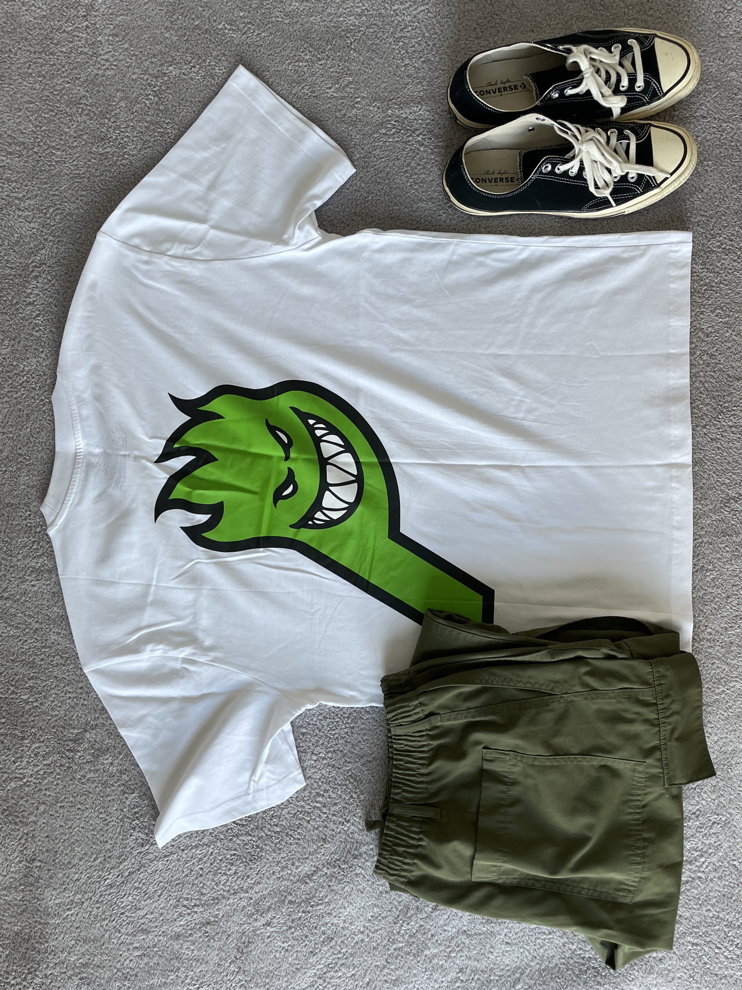Palace Spitfire P-Head T-Shirt White - 23SS, Converse Chuck 70 Ox Black - Standard 착용 스타일 - 4