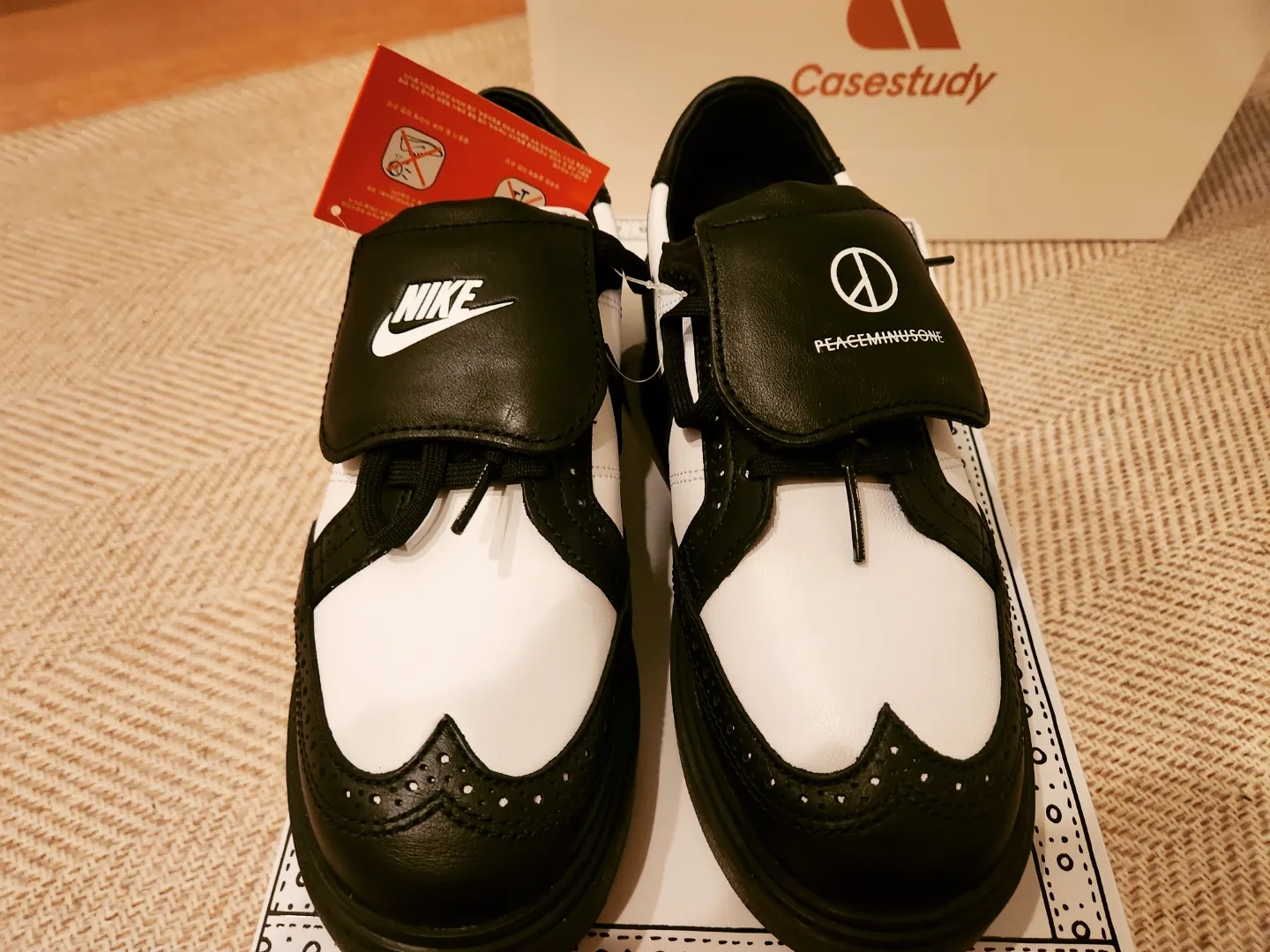 Nike x Peaceminusone Kwondo1 Black and White 착용 스타일 - 3