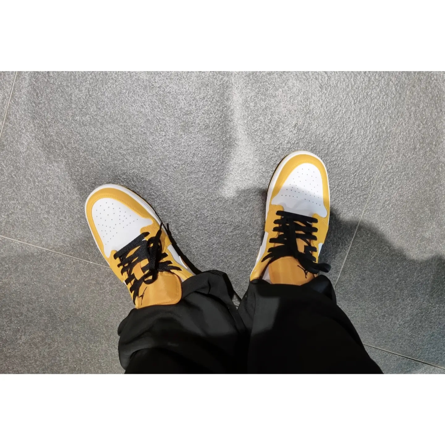 Jordan 1 Low Taxi 착용 스타일 - 2