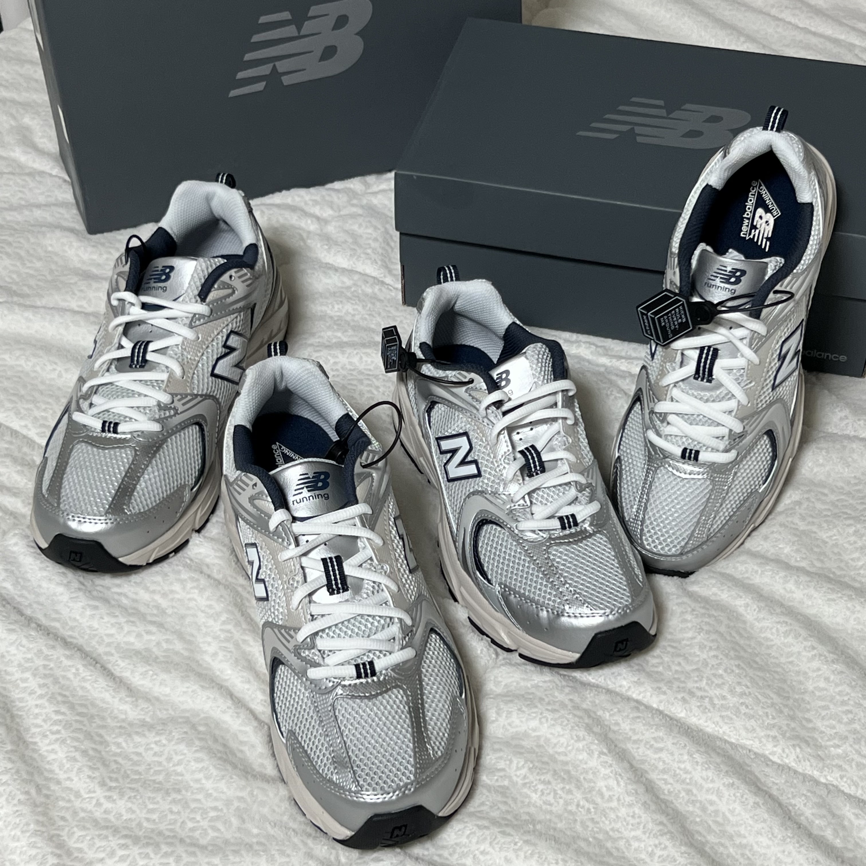 New Balance 530 Steel Grey 착용 스타일
