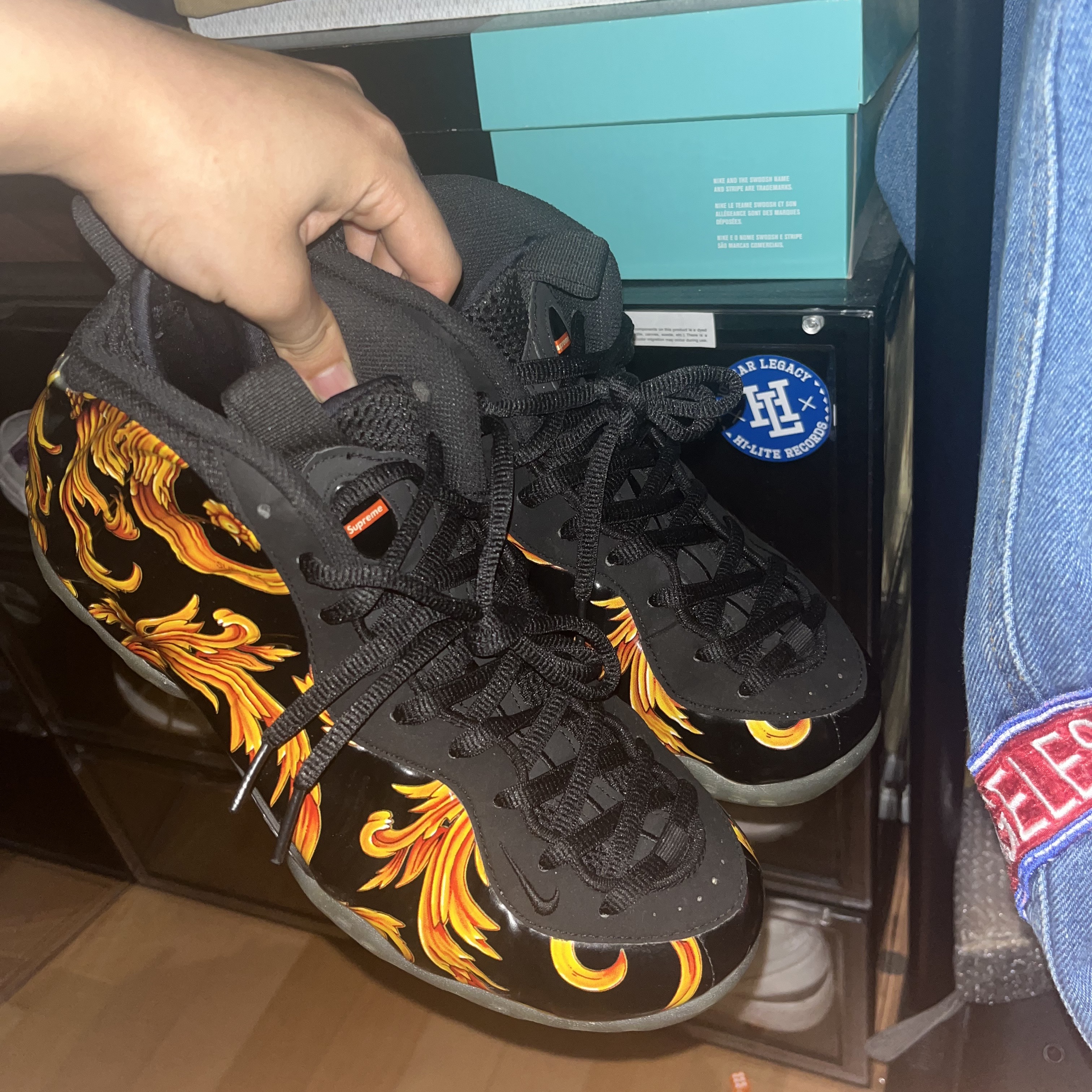 Nike x Supreme Air Foamposite One Black 착용 스타일