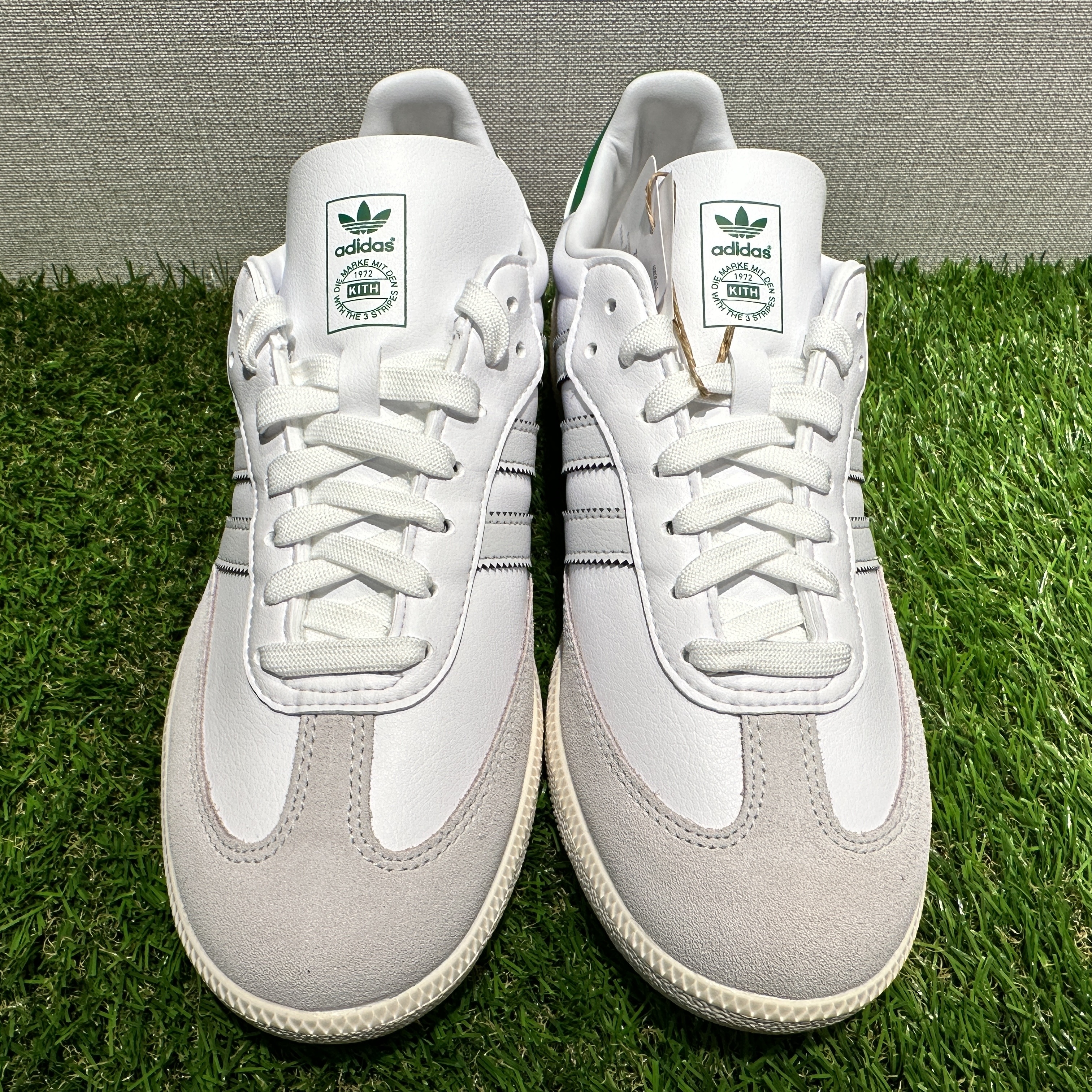 Adidas x Kith Samba Golf White Dash Grey 착용 스타일 - 2