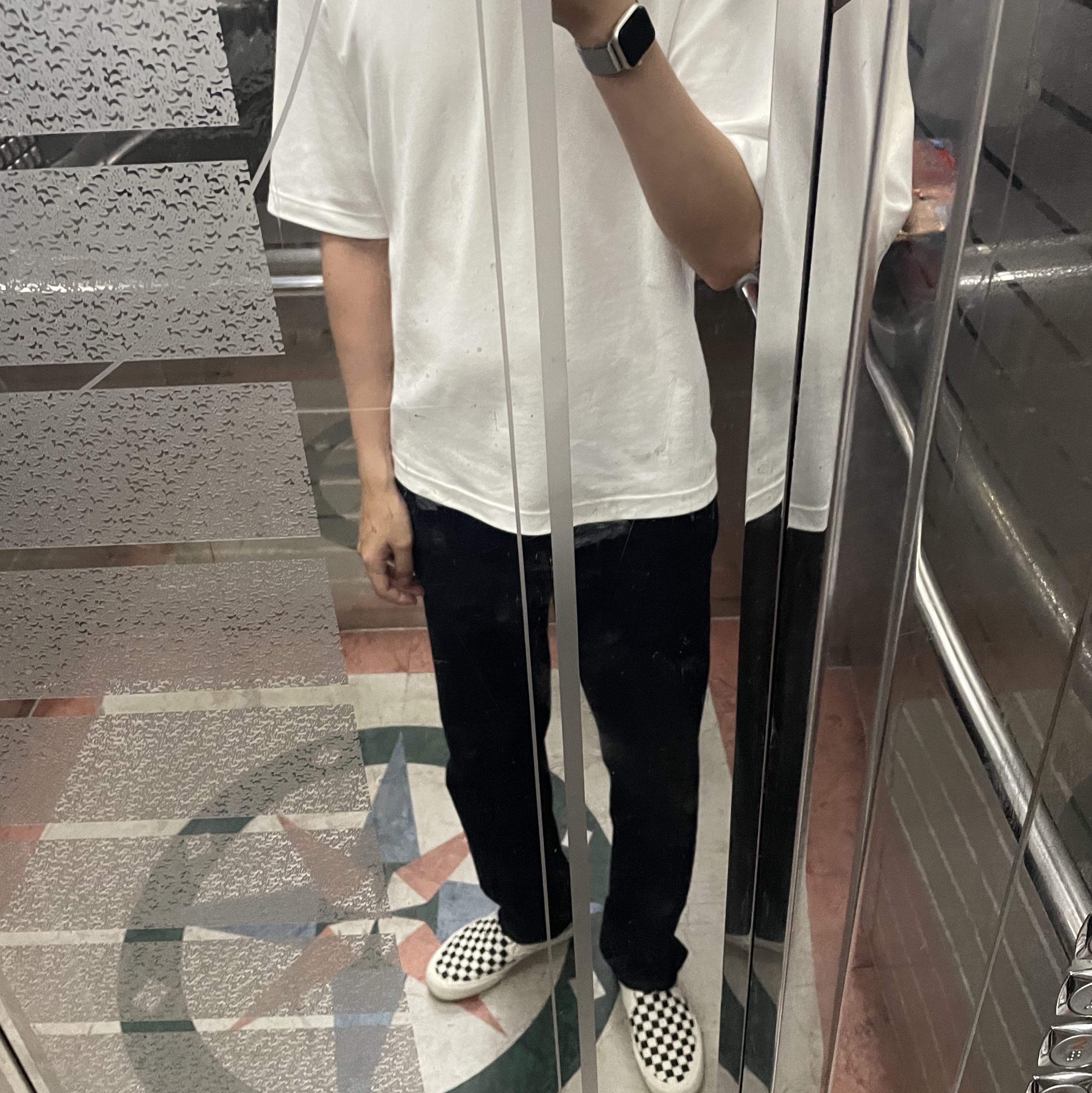 Vans Slip-On VR3 Checkerboard Black Marshmallow 착용 스타일