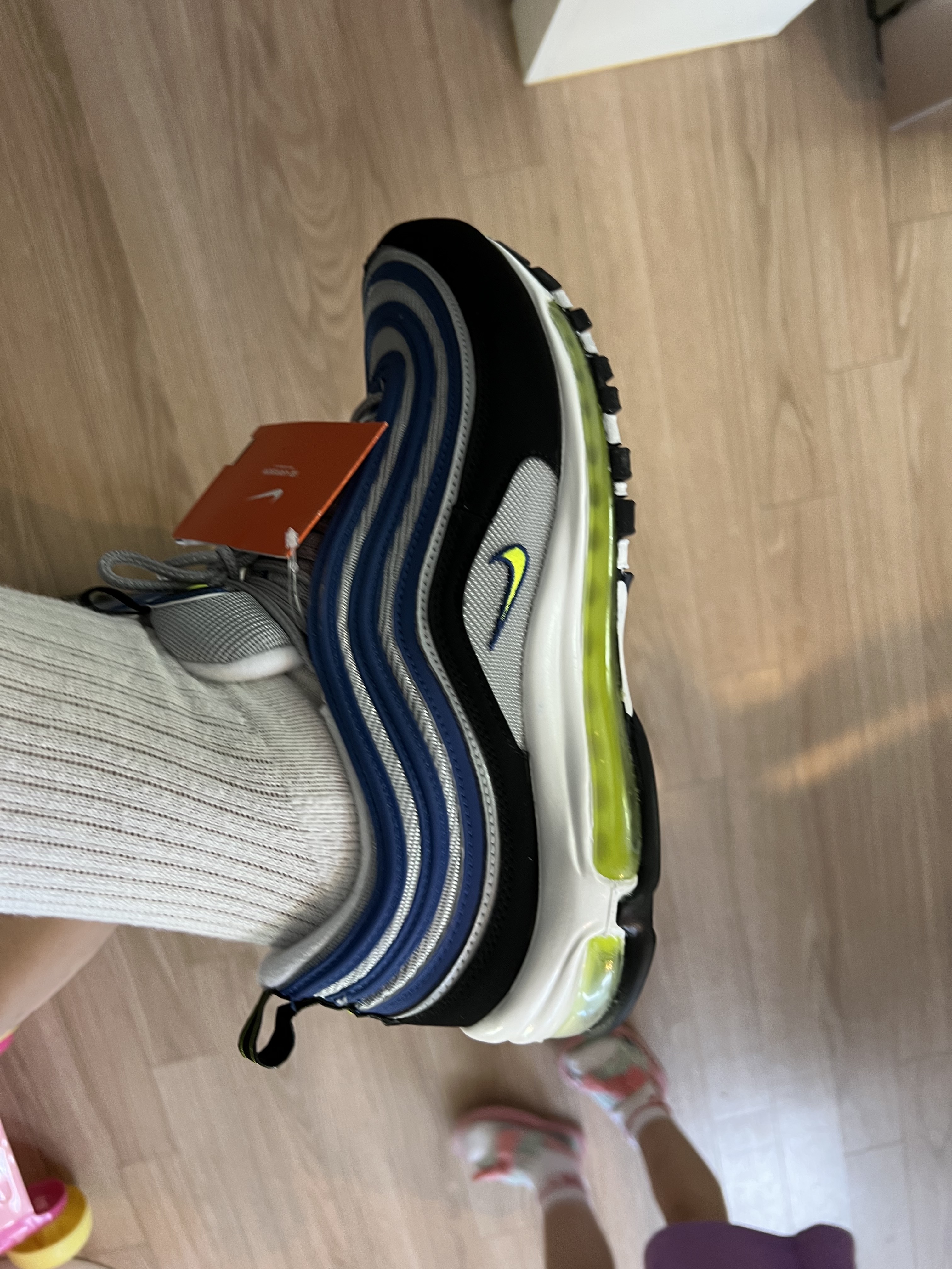 Nike Air Max 97 OG Atlantic Blue and Voltage Yellow 착용 스타일