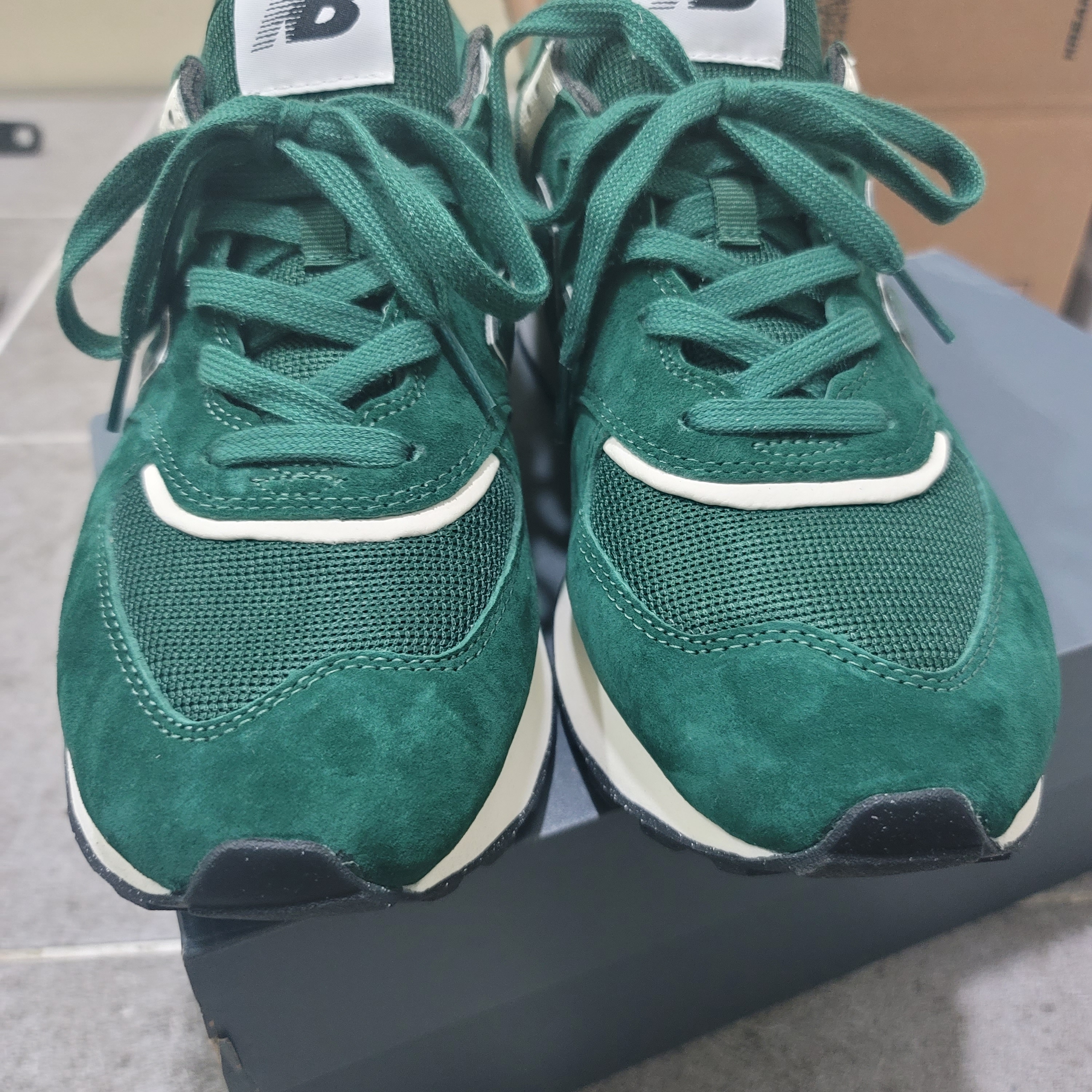 New Balance 574 Legacy Green 착용 스타일 - 3