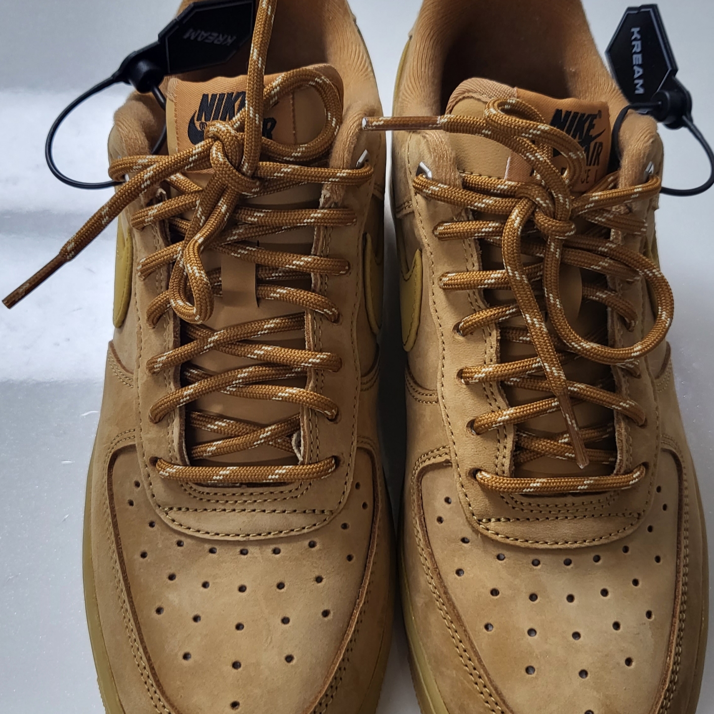 Nike Air Force 1 '07 WB Flax 착용 스타일 - 1
