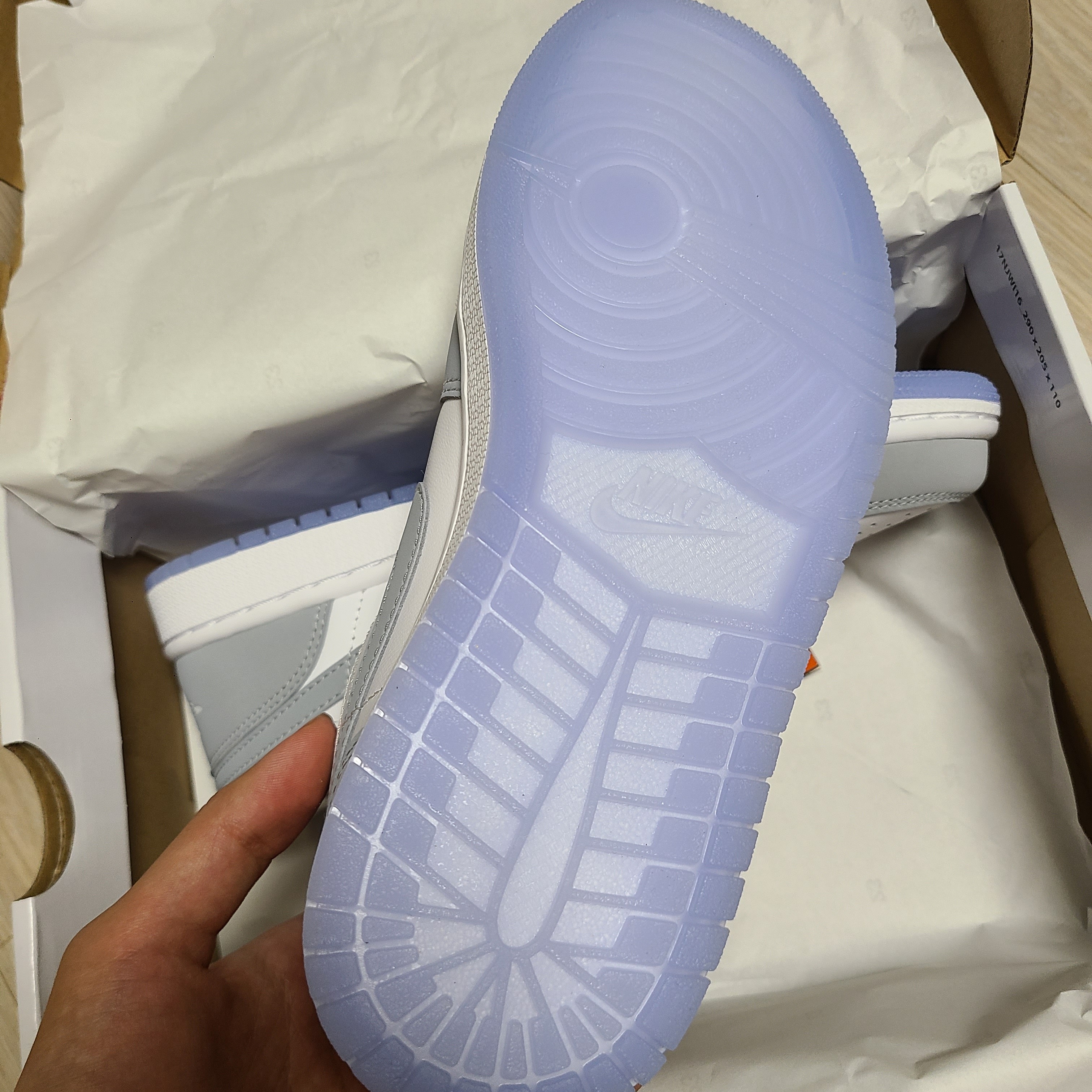 (W) Jordan 1 Low White Wolf Grey 착용 스타일 - 4