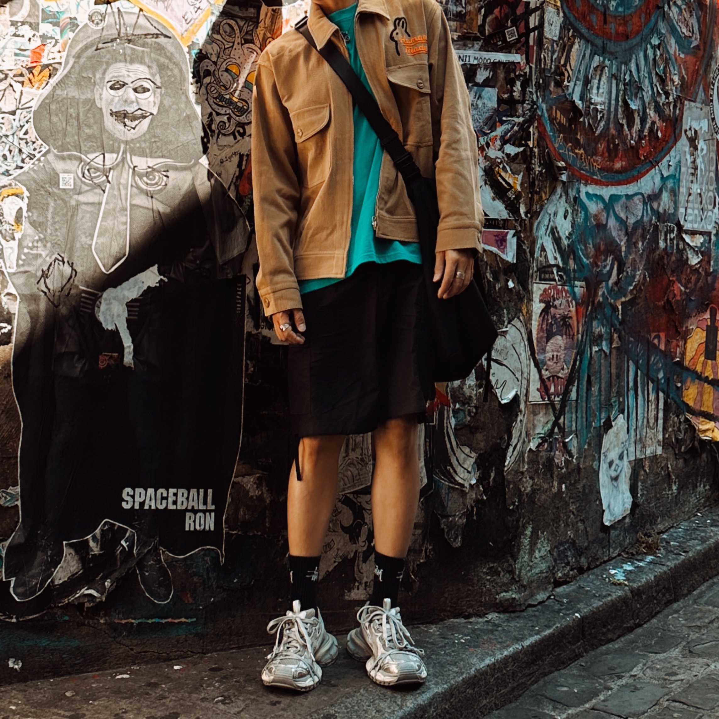 Human Made Zip-Up Work Jacket Beige, Stone Island L0403 Bermuda Shorts Black - 21SS 착용 스타일 - 1