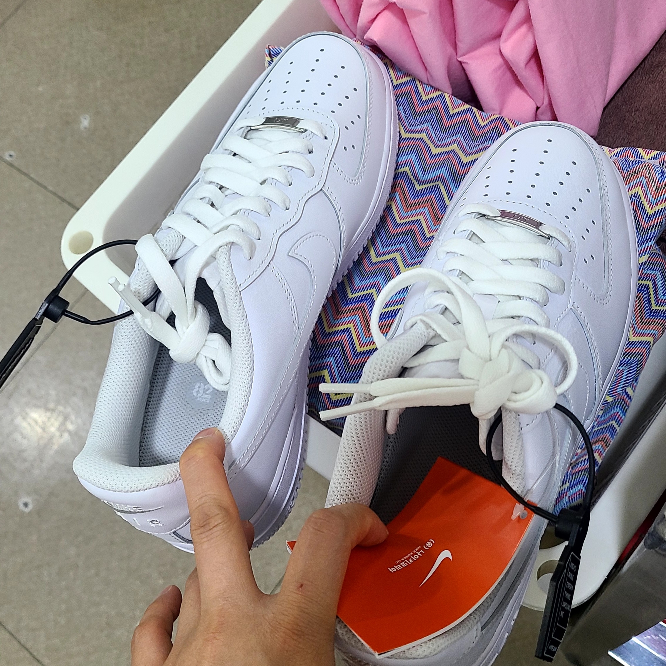 Nike Air Force 1 '07 Low White 착용 스타일