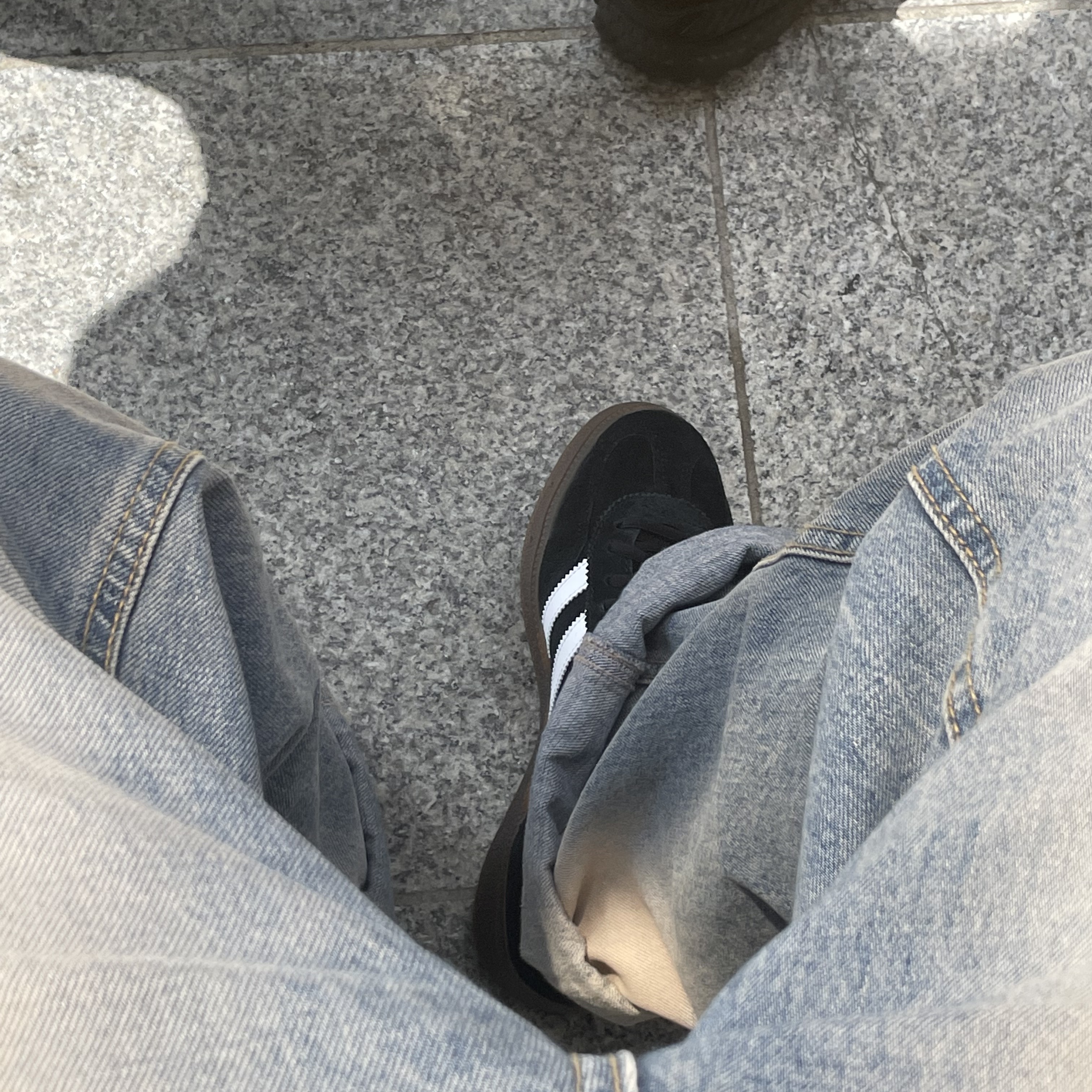 Adidas Spezial Handball Core Black 착용 스타일