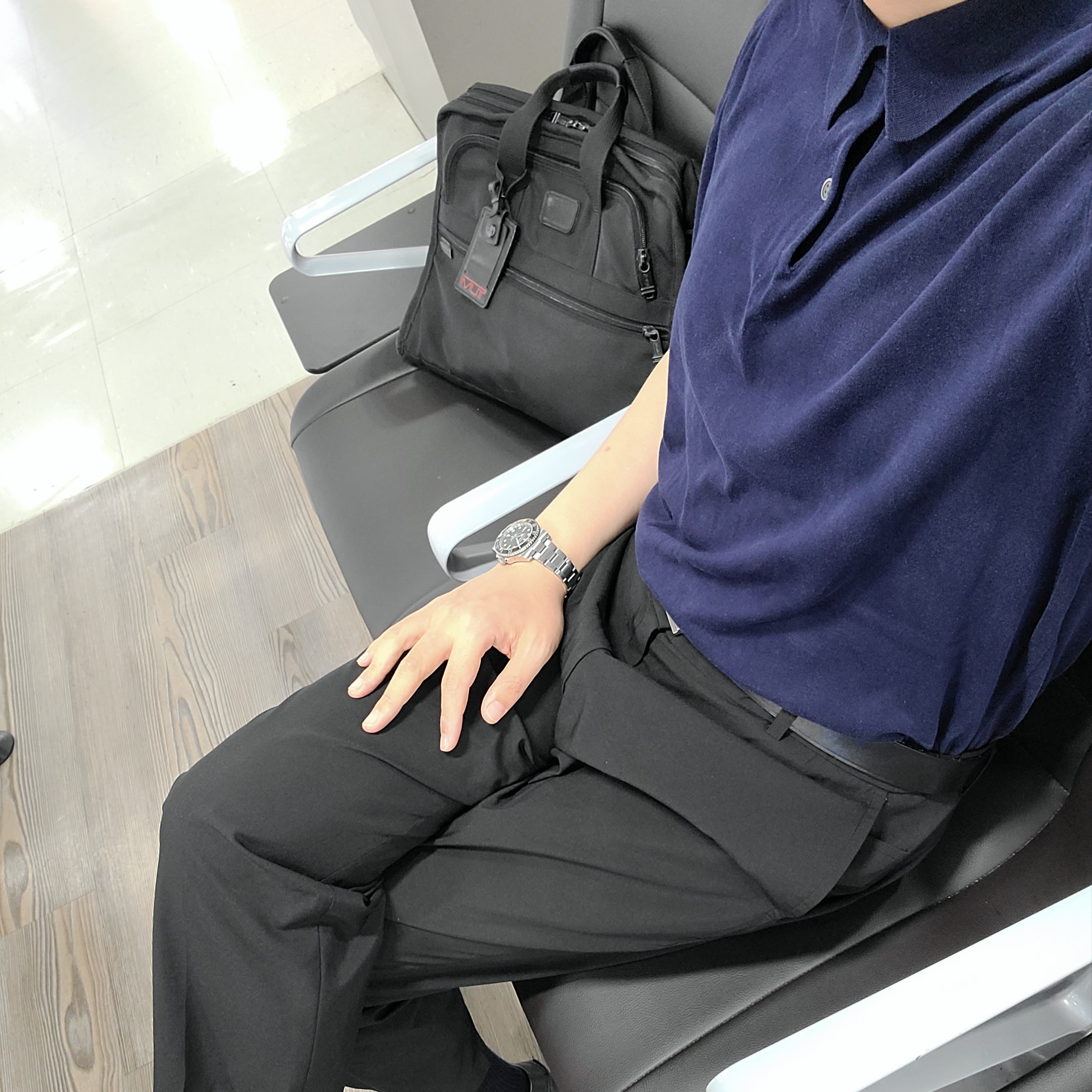 Rolex Submariner 41mm 124060 Black Oyster 착용 스타일 - 1