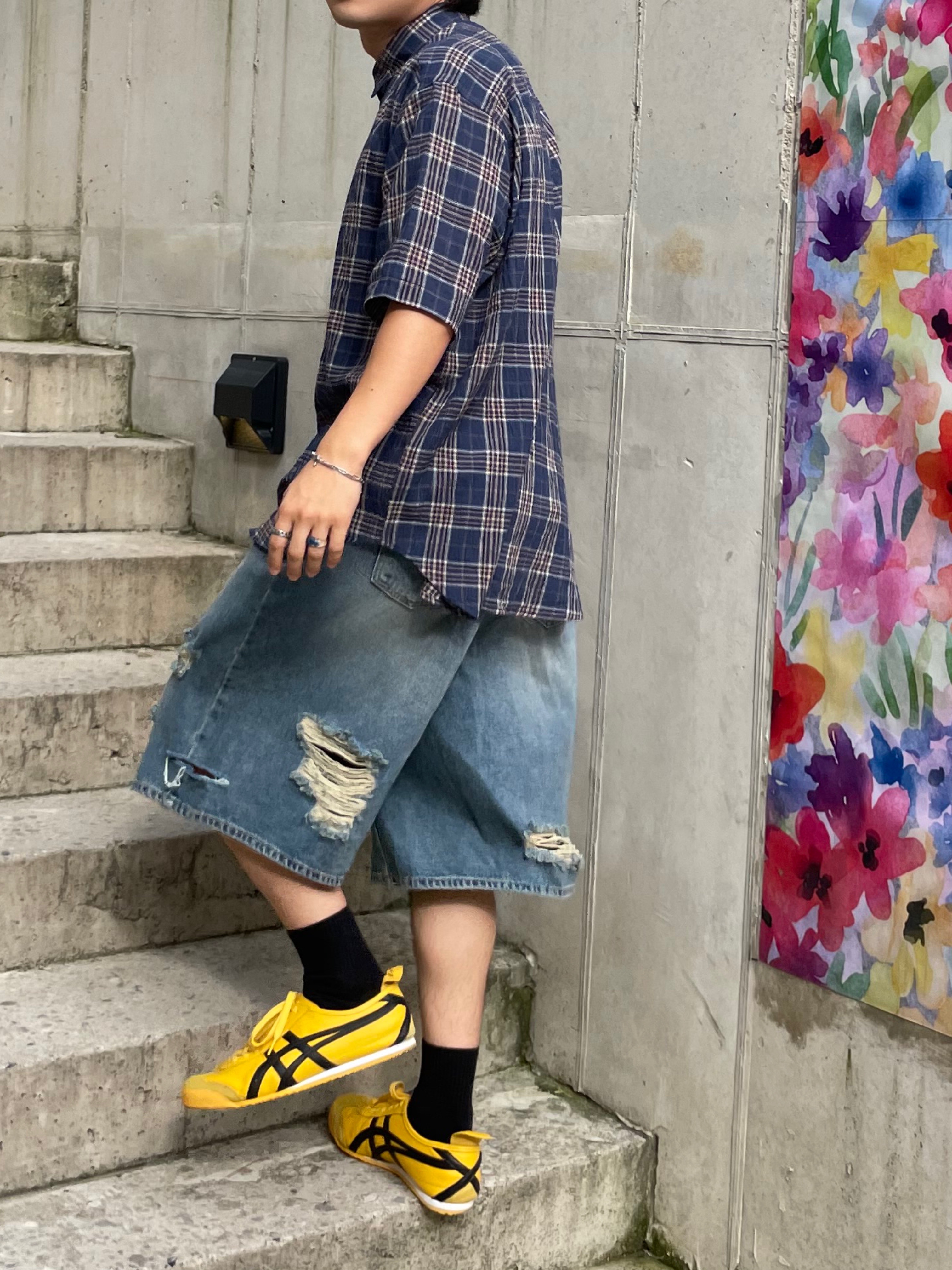 Onitsuka Tiger Mexico 66 Yellow Black 착용 스타일 - 3