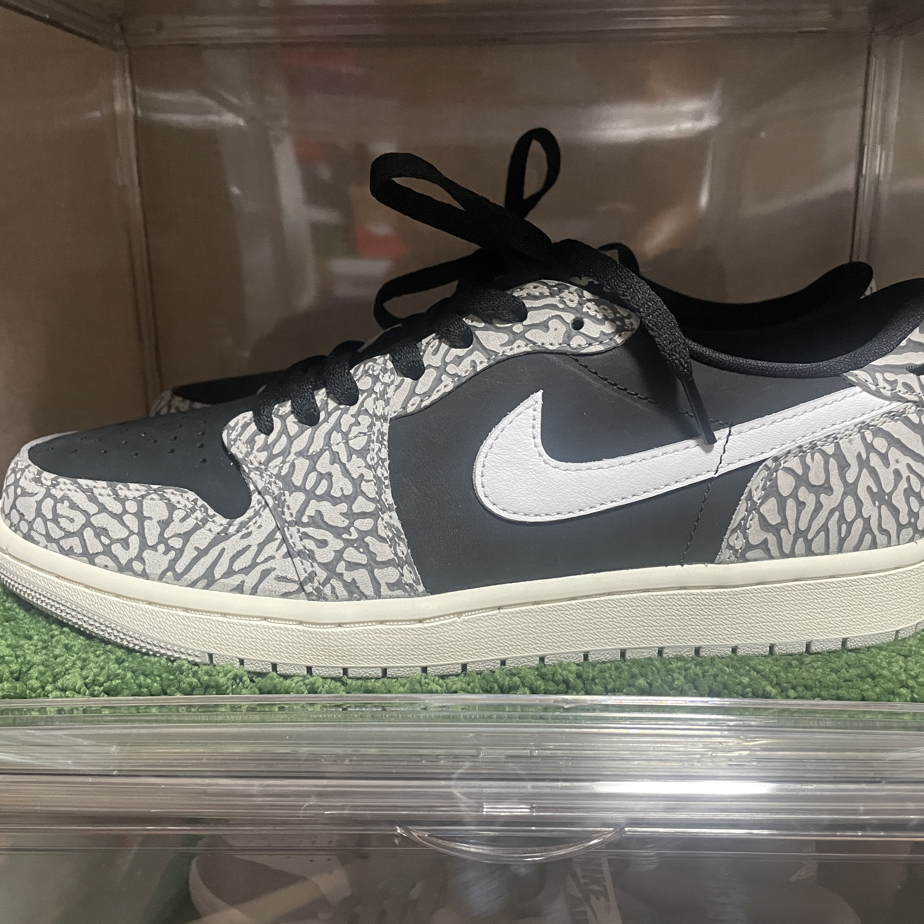Jordan 1 Retro Low OG Black Cement 착용 스타일