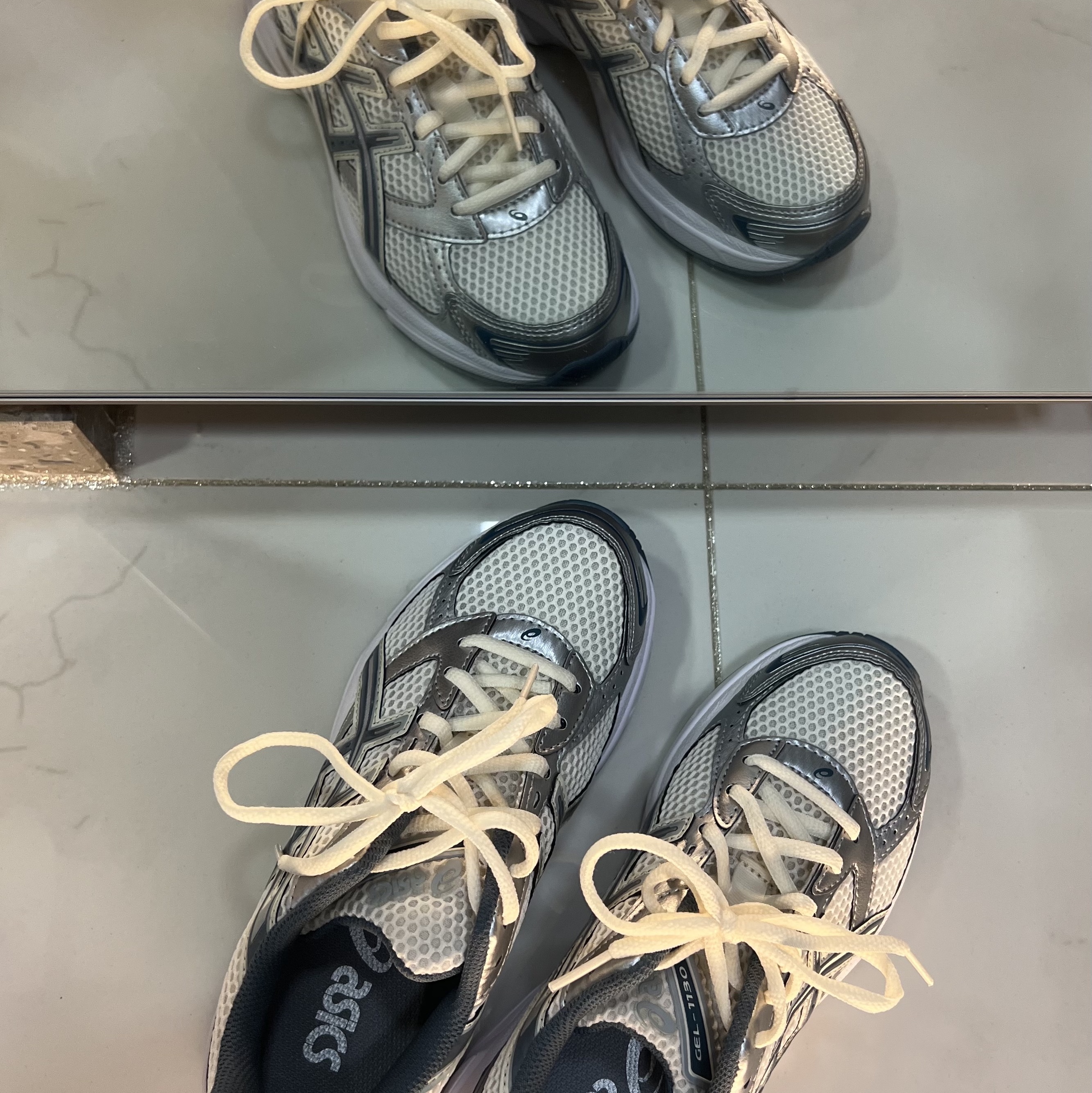 Asics Gel-1130 Cream Ironclad 착용 스타일 - 1
