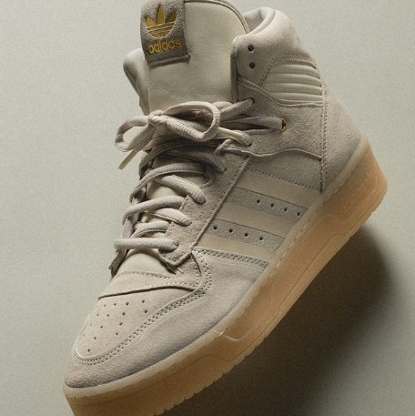 Adidas Rivalry High Off White 착용 스타일
