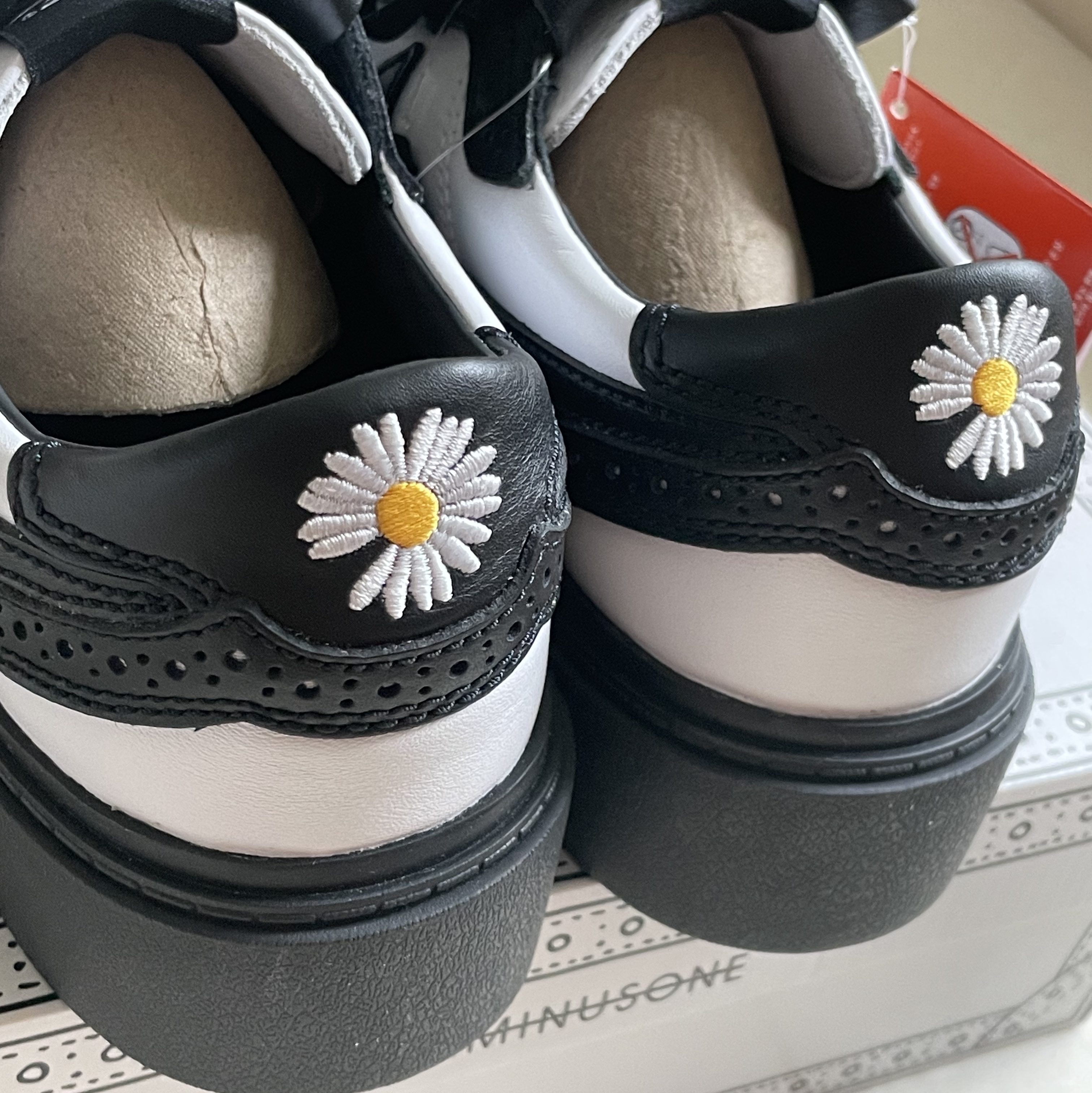 Nike x Peaceminusone Kwondo1 Black and White 착용 스타일 - 3
