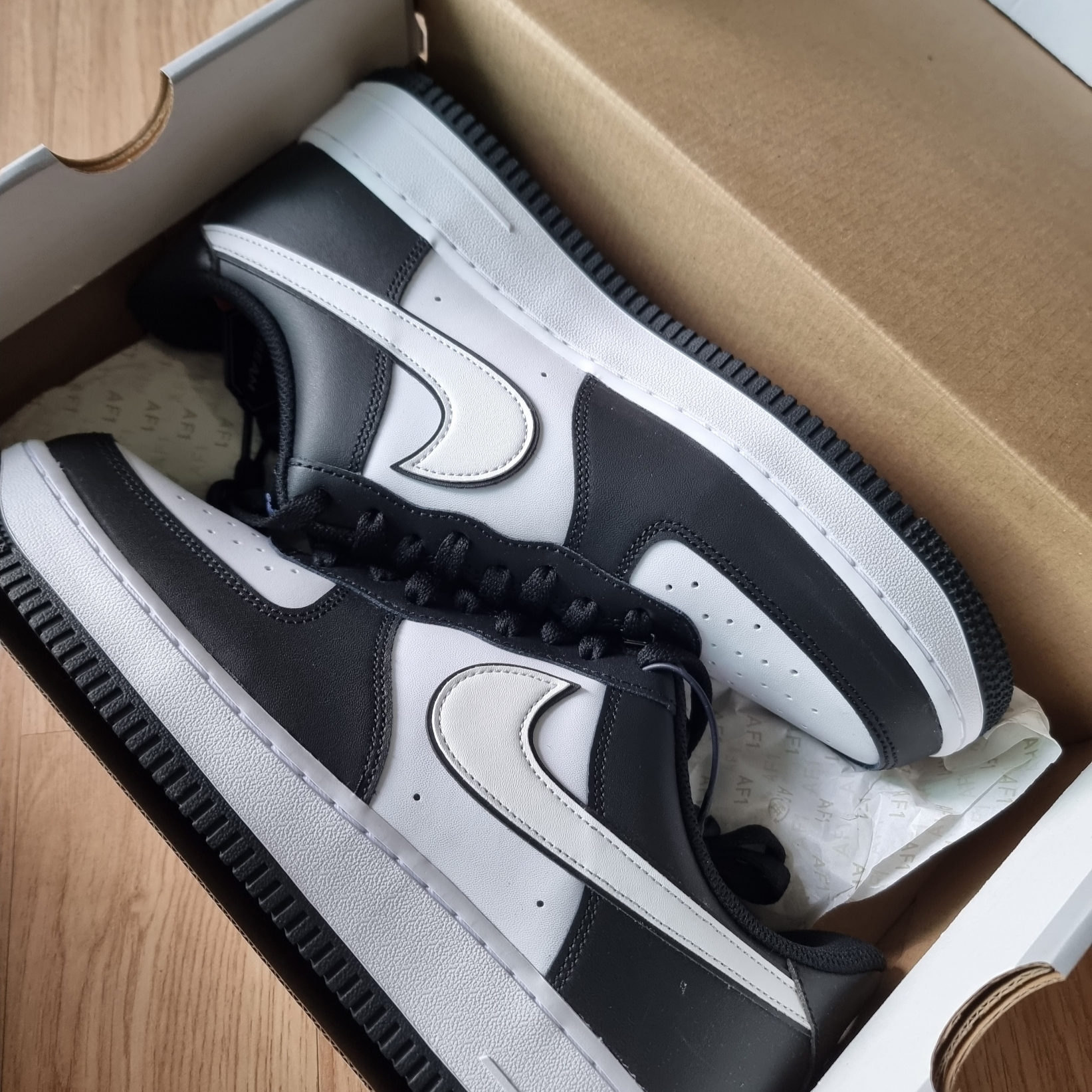 Nike Air Force 1 '07 Black White 착용 스타일