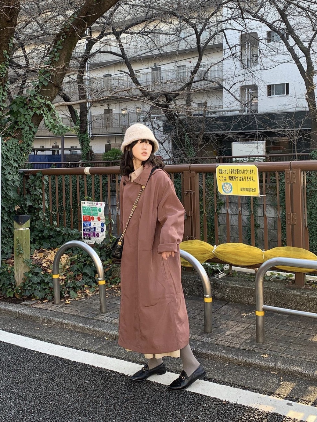 Lemaire Nylon Canvas Light Trench Coat Russet Brown, Lemaire Nylon Canvas Light Trench Coat Kobicha Brown 착용 스타일