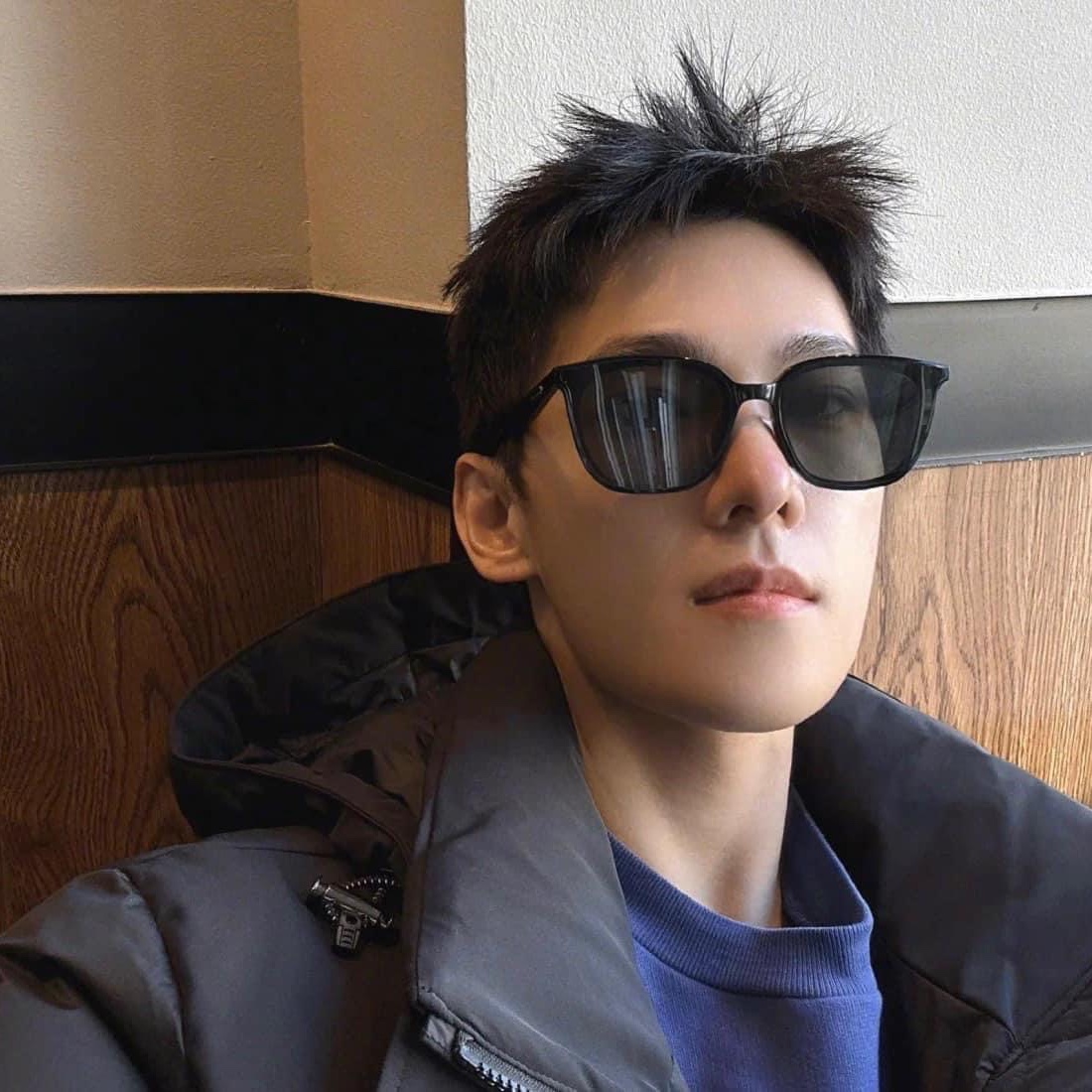 Gentle Monster Lilit 01 Black 착용 스타일