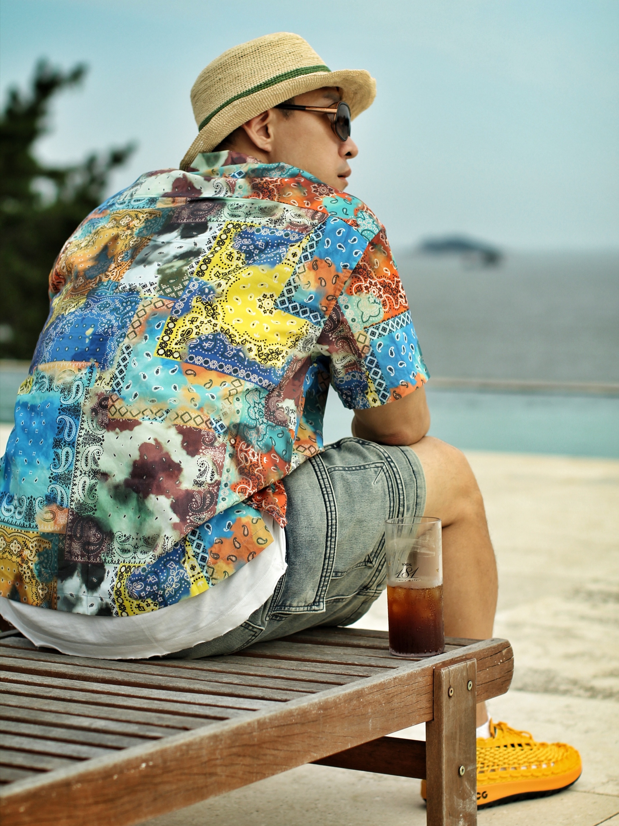 Nike ACG Watercat+ Vivid Sulfur 착용 스타일 - 3