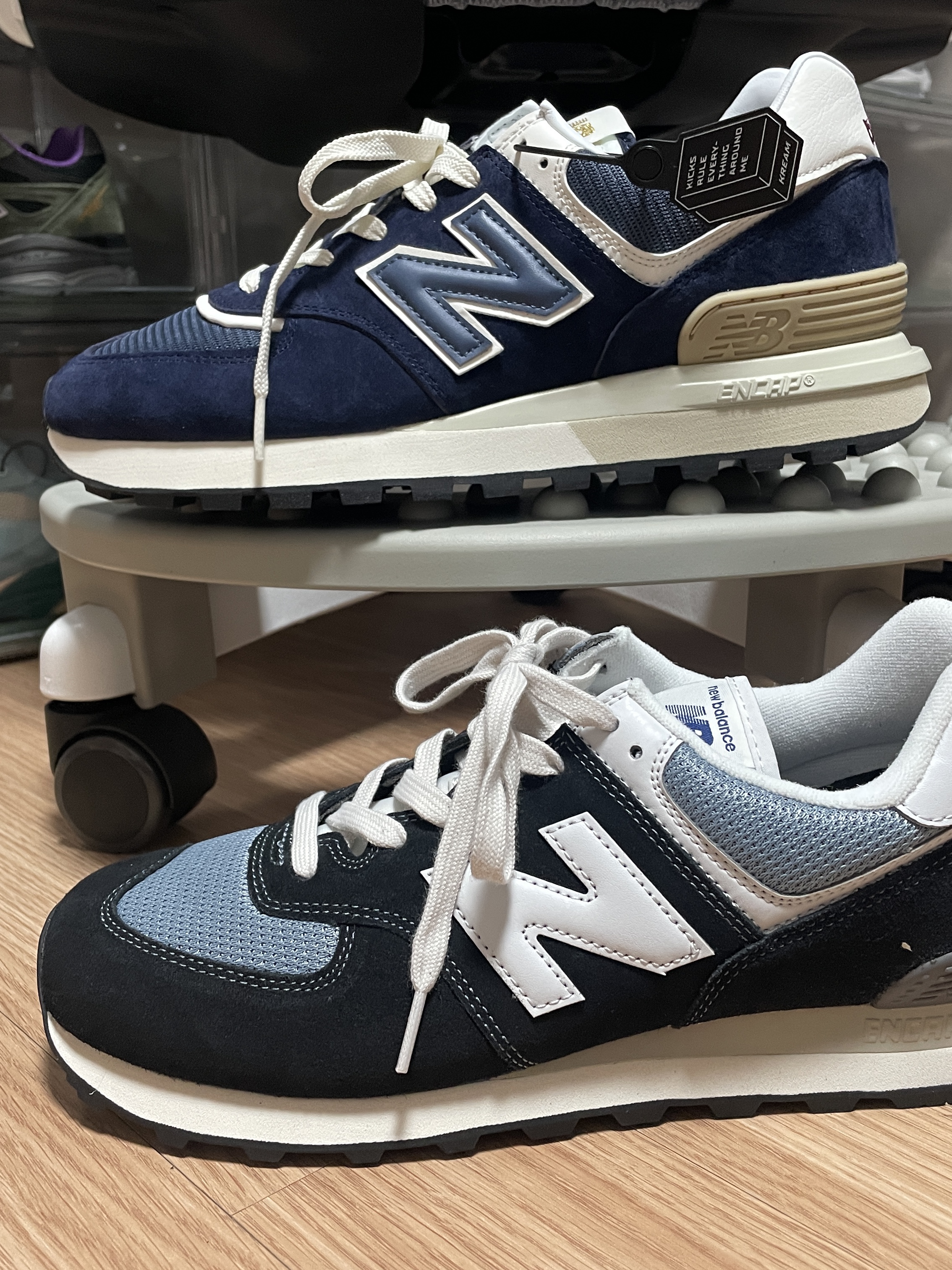New Balance 574 Vintage Pack Navy, New Balance 574 Legacy Navy 착용 스타일 - 2