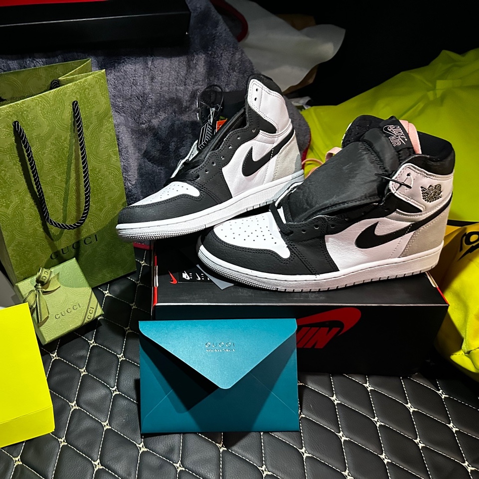 Jordan 1 Retro High OG Bleached Coral 착용 스타일