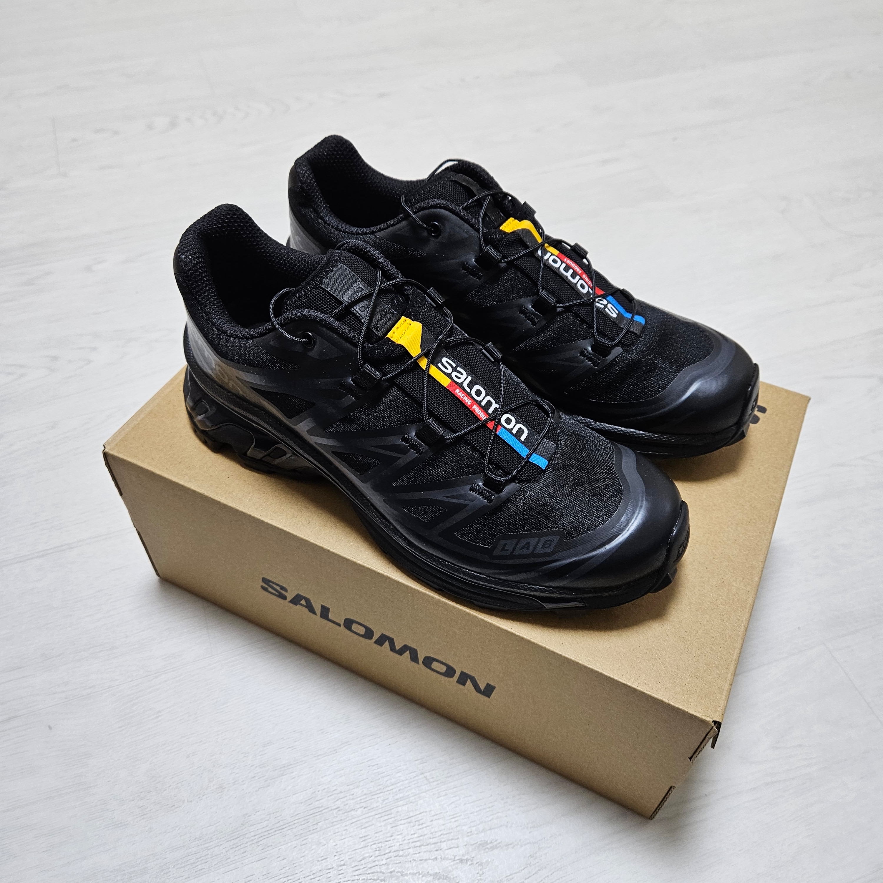 Salomon XT-6 ADV Black 착용 스타일