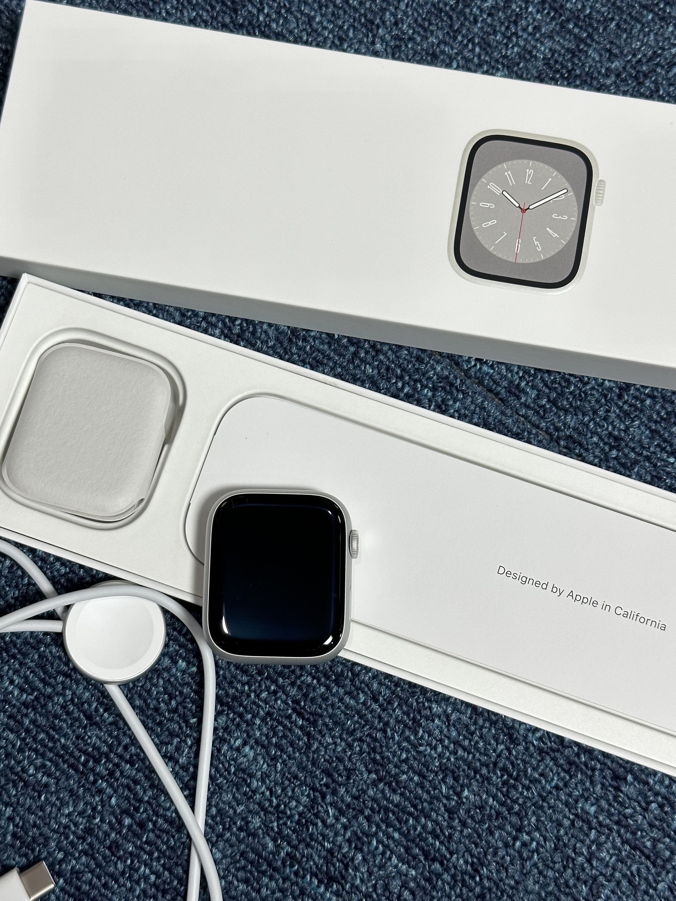 Apple Watch Series 8 45mm GPS Silver Aluminium Case with Sport Band White (Korean Ver.) 착용 스타일 - 2