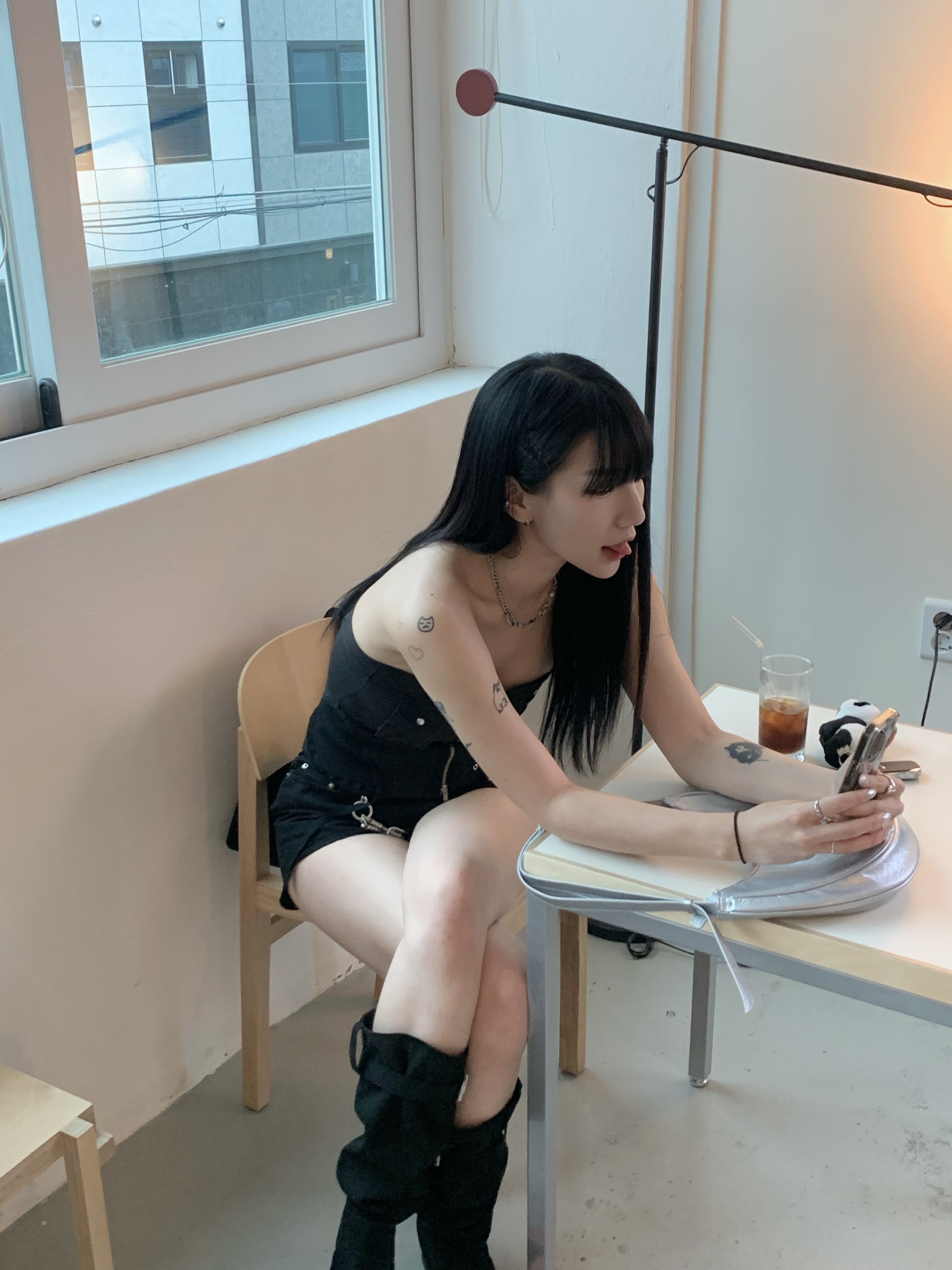 (W) Bohemian Seoul Grunge Biker Bustier Black 착용 스타일 - 1