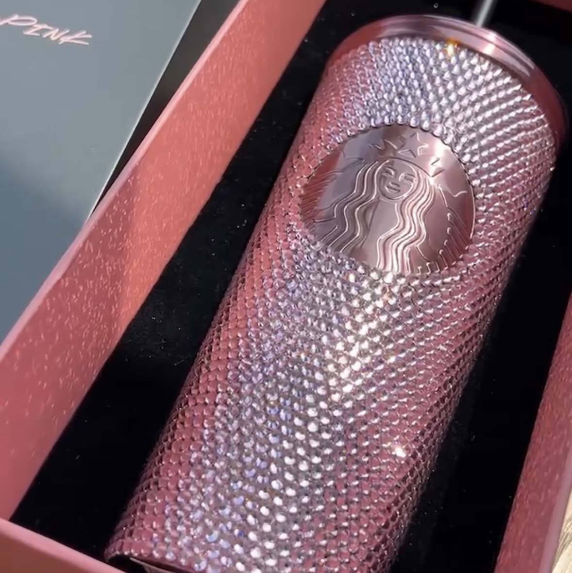 Starbucks x Blackpink SS Linestone Cold Cup 473ml 착용 스타일