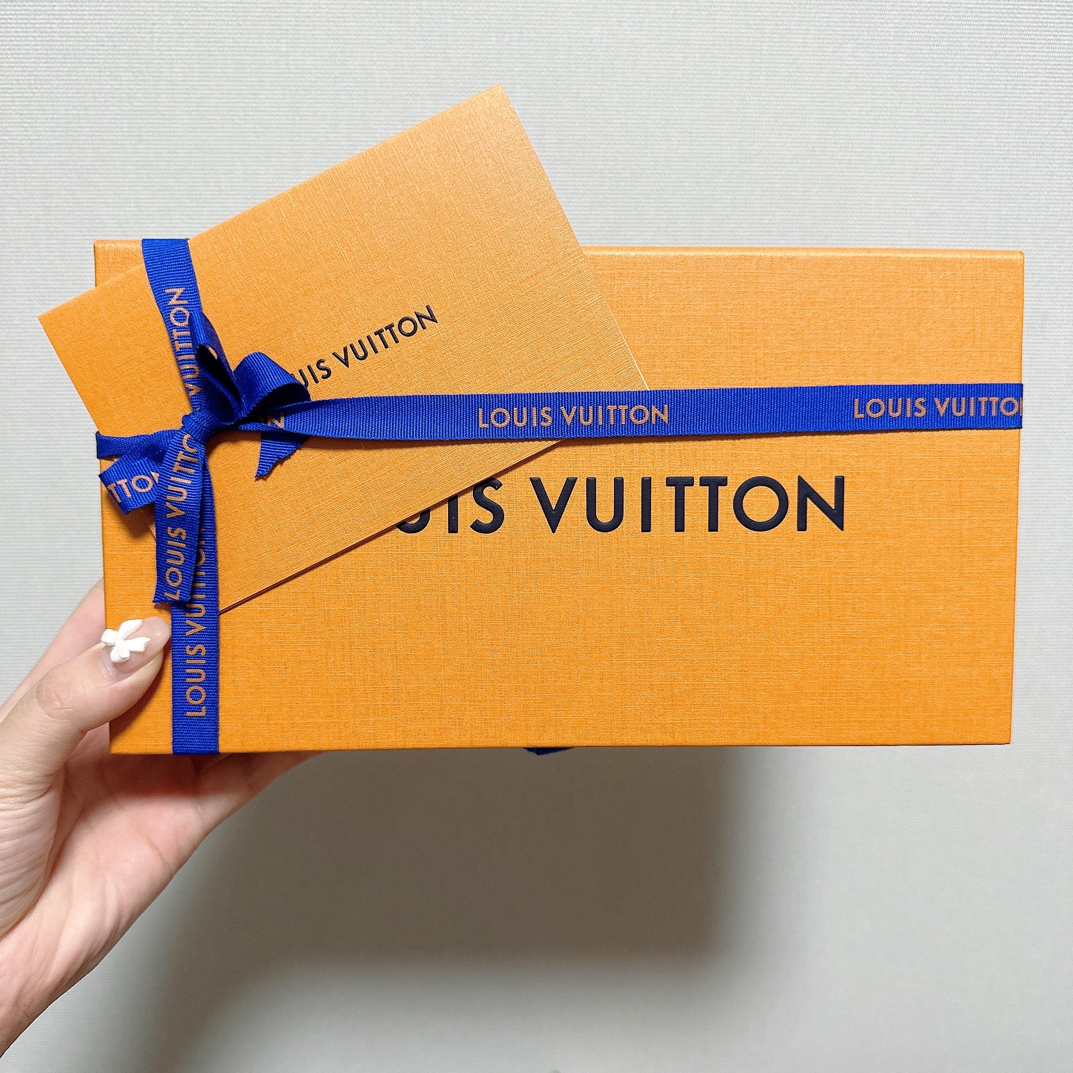 Louis Vuitton Clemence Wallet Monogram Rose Ballerine Pink 착용 스타일 - 2