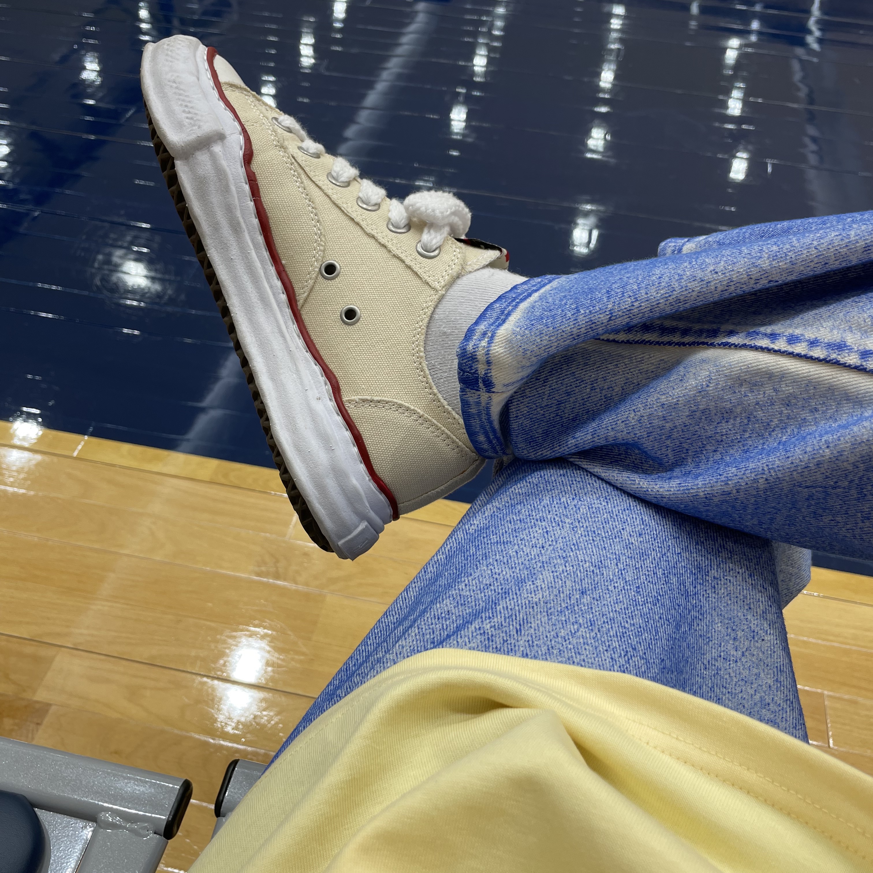 Maison Mihara Yasuhiro Peterson OG Sole Canvas Low-top Sneakers Natural 착용 스타일