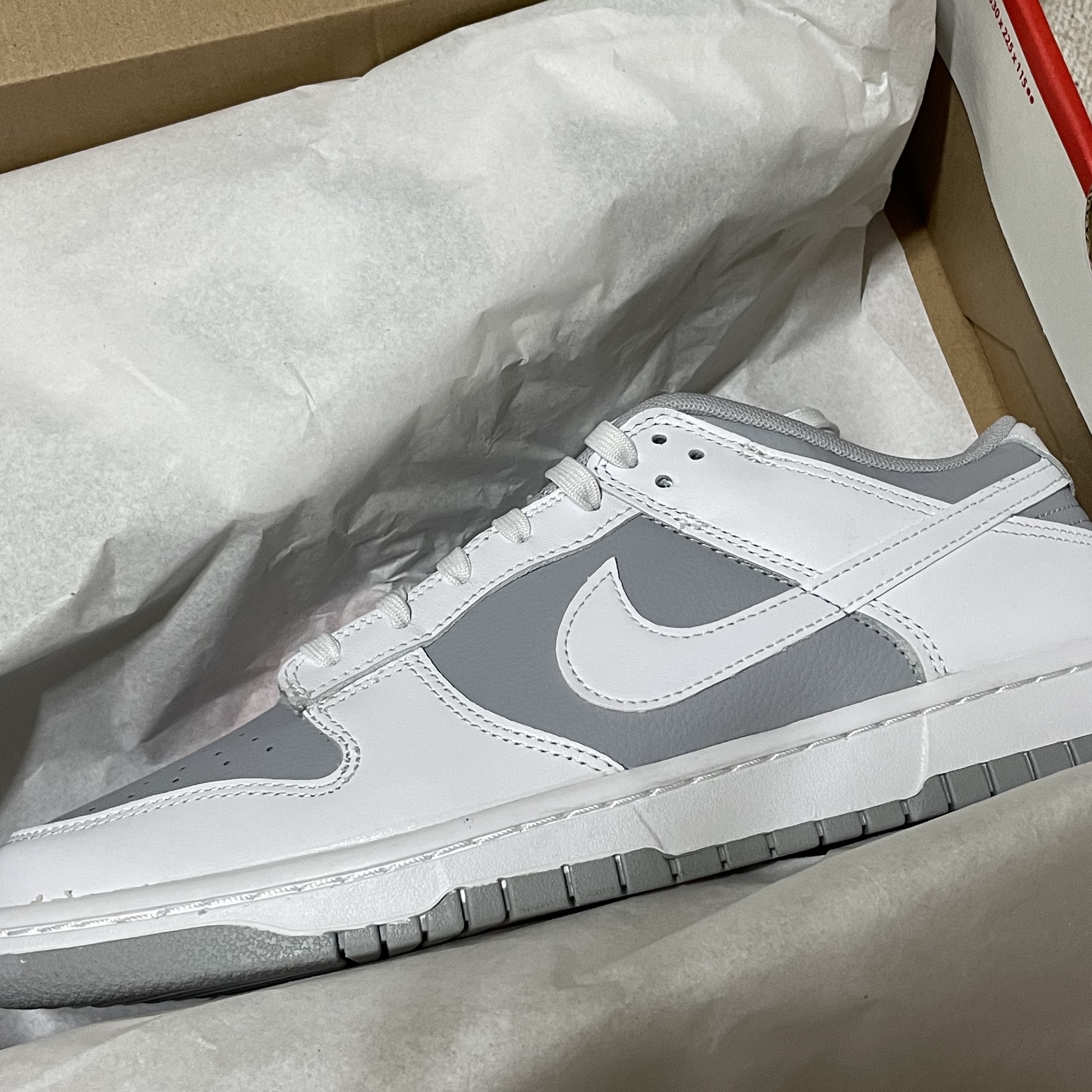 Nike Dunk Low Retro White Neutral Grey 착용 스타일