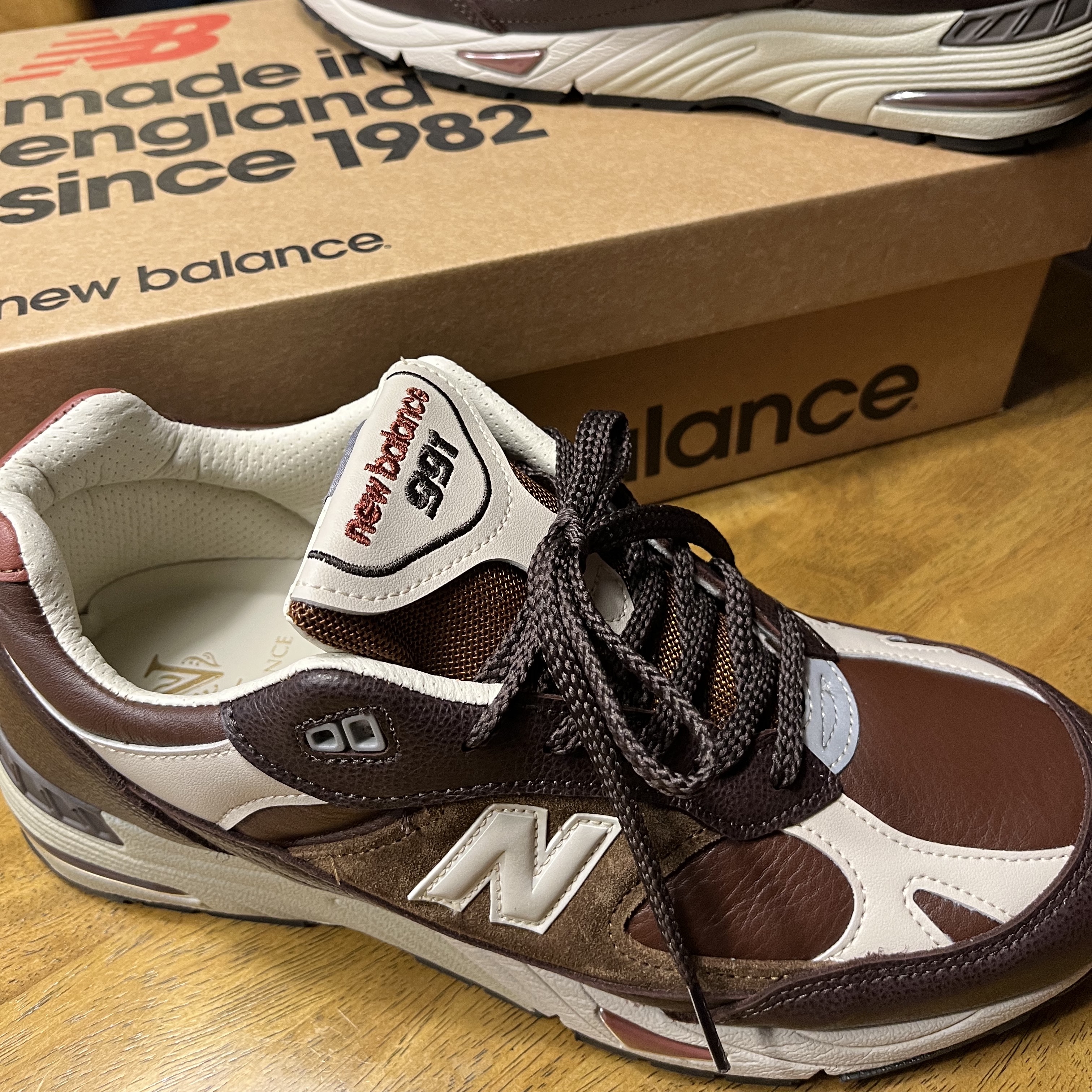New Balance 991 Made in UK Earth French Roast 착용 스타일