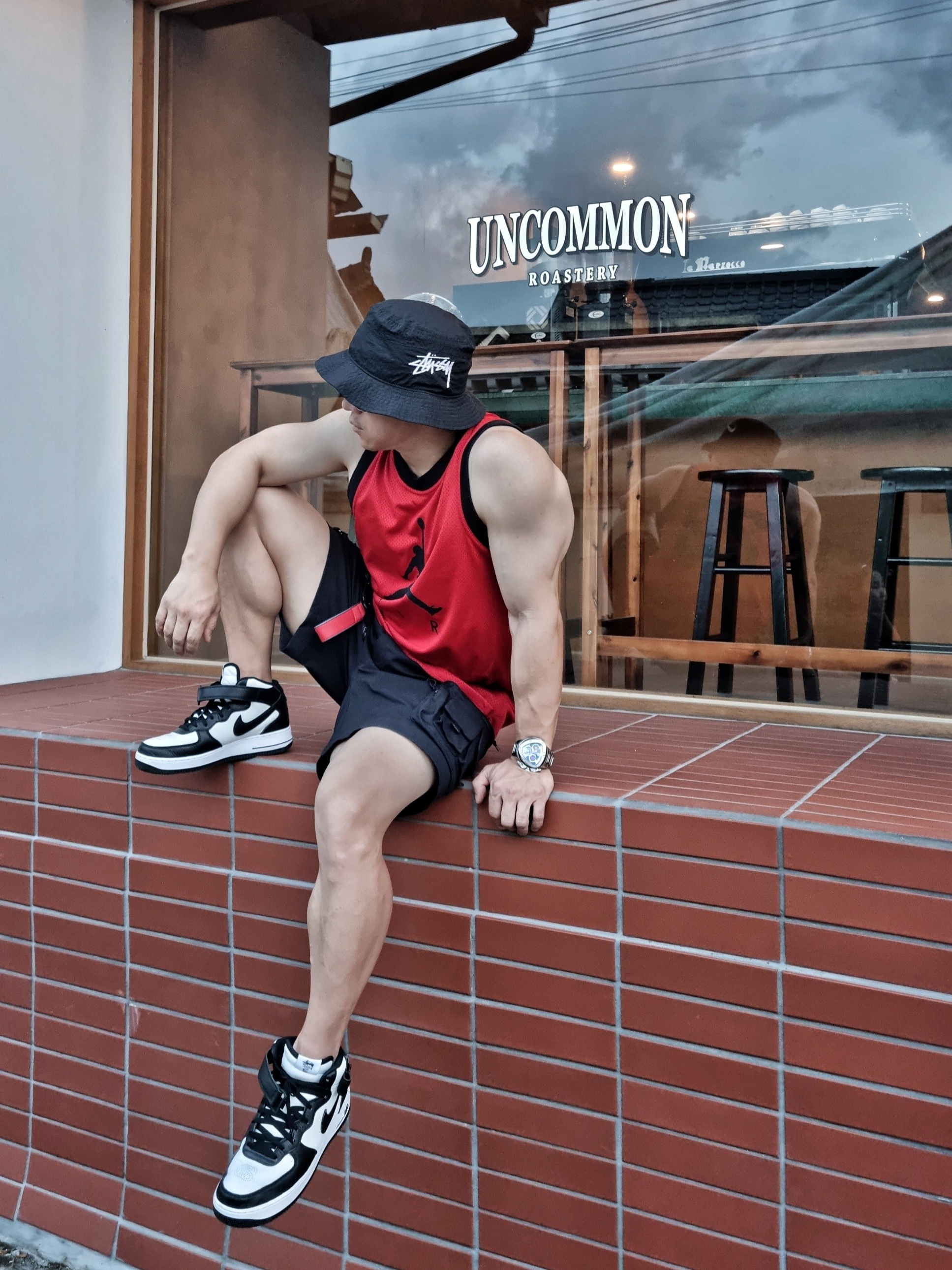 Nike x Stussy Air Force 1 '07 Mid SP Black and Light Bone, Nike ACG Cargo Shorts Black - Asia 착용 스타일 - 2
