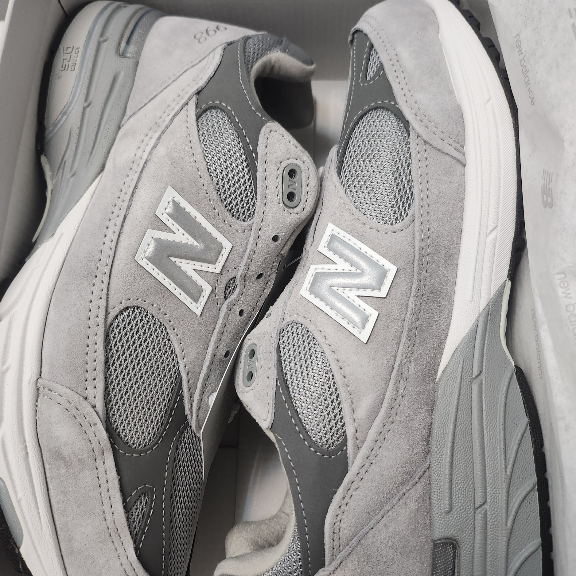 New Balance 993 Made in USA Grey - 4E Extra Wide 착용 스타일 - 1